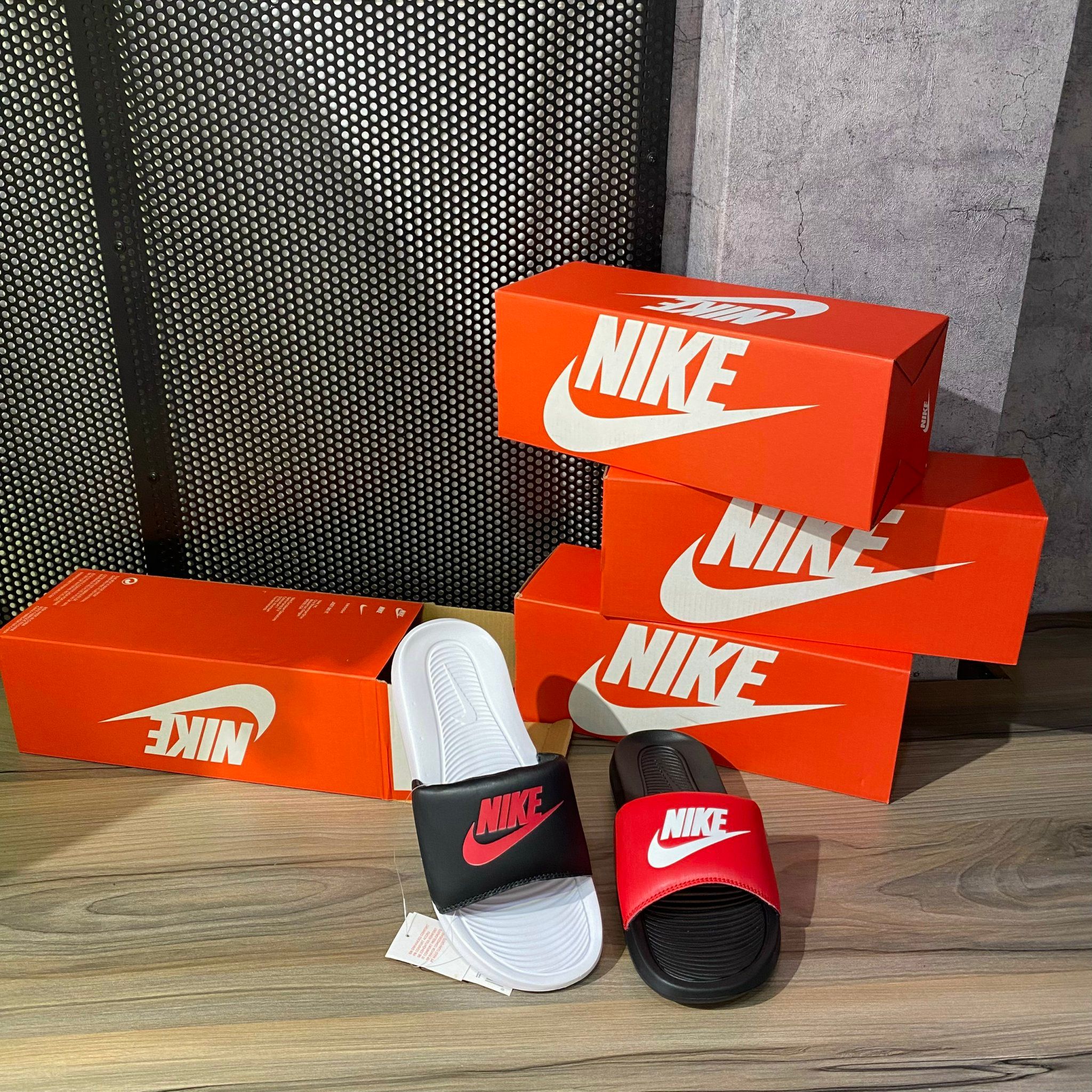 0345 - HÀNG CHÍNH HÃNG - Dép NIKE Victori One Slide - Mix Đen Đỏ