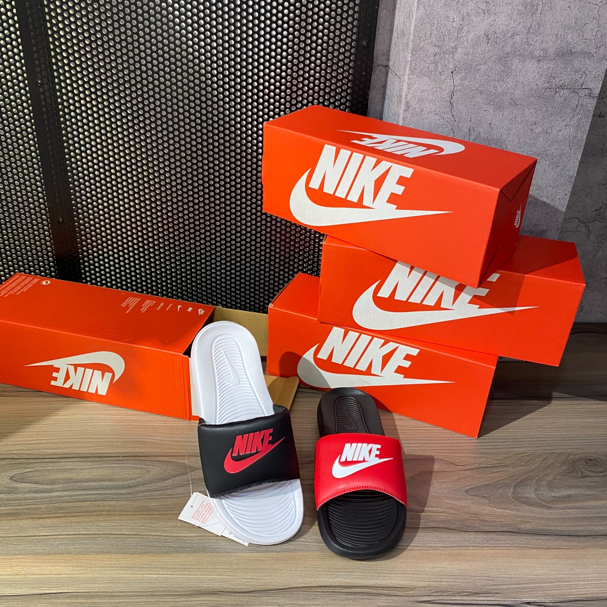 0345 - HÀNG CHÍNH HÃNG - Dép NIKE Victori One Slide - Mix Đen Đỏ