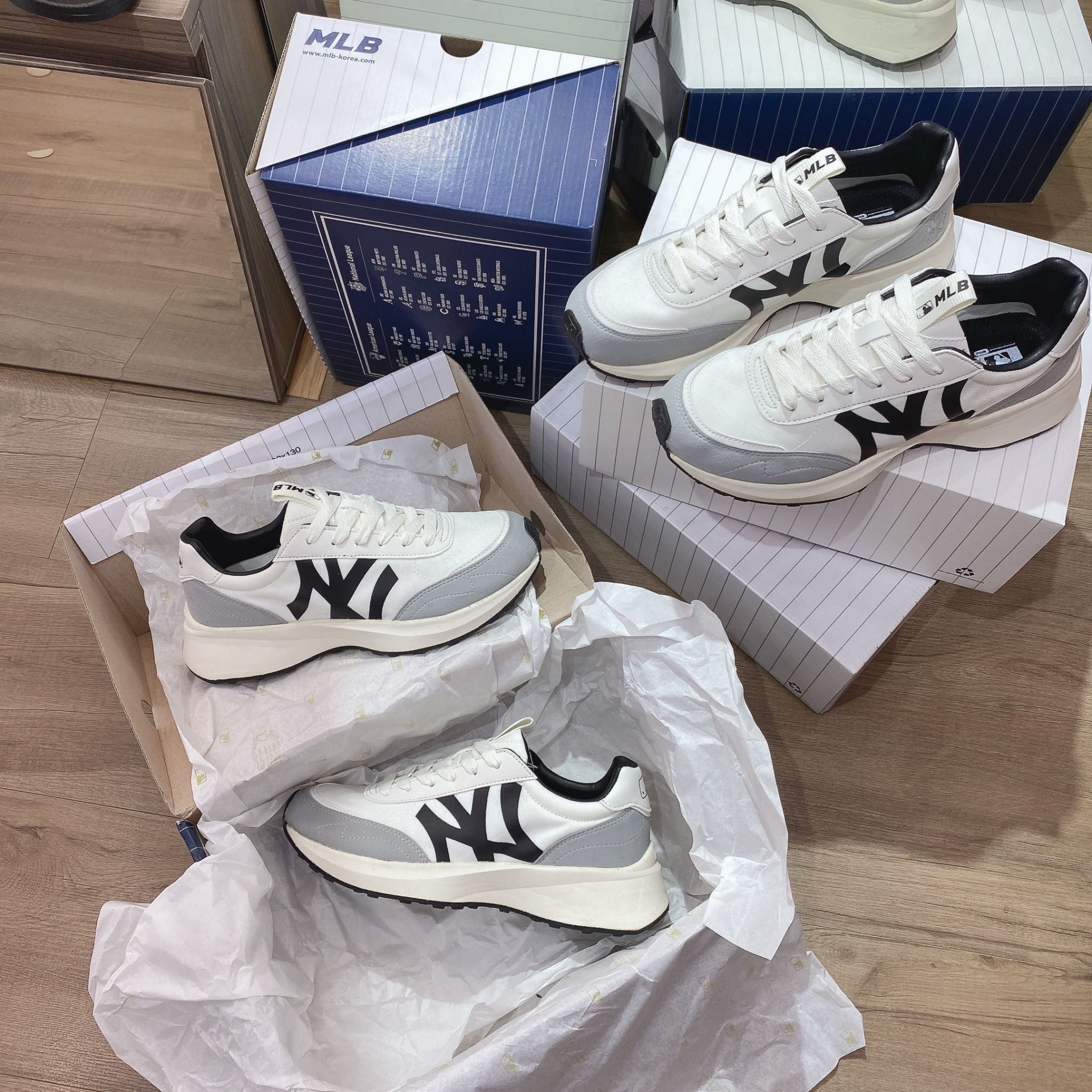 0469 - HÀNG CHÍNH HÃNG - GIÀY MLB CHUNKY JOGGER NEW YORK YANKEES DARK GREY WHITE - Code: 3ASXX112N - 50WHS