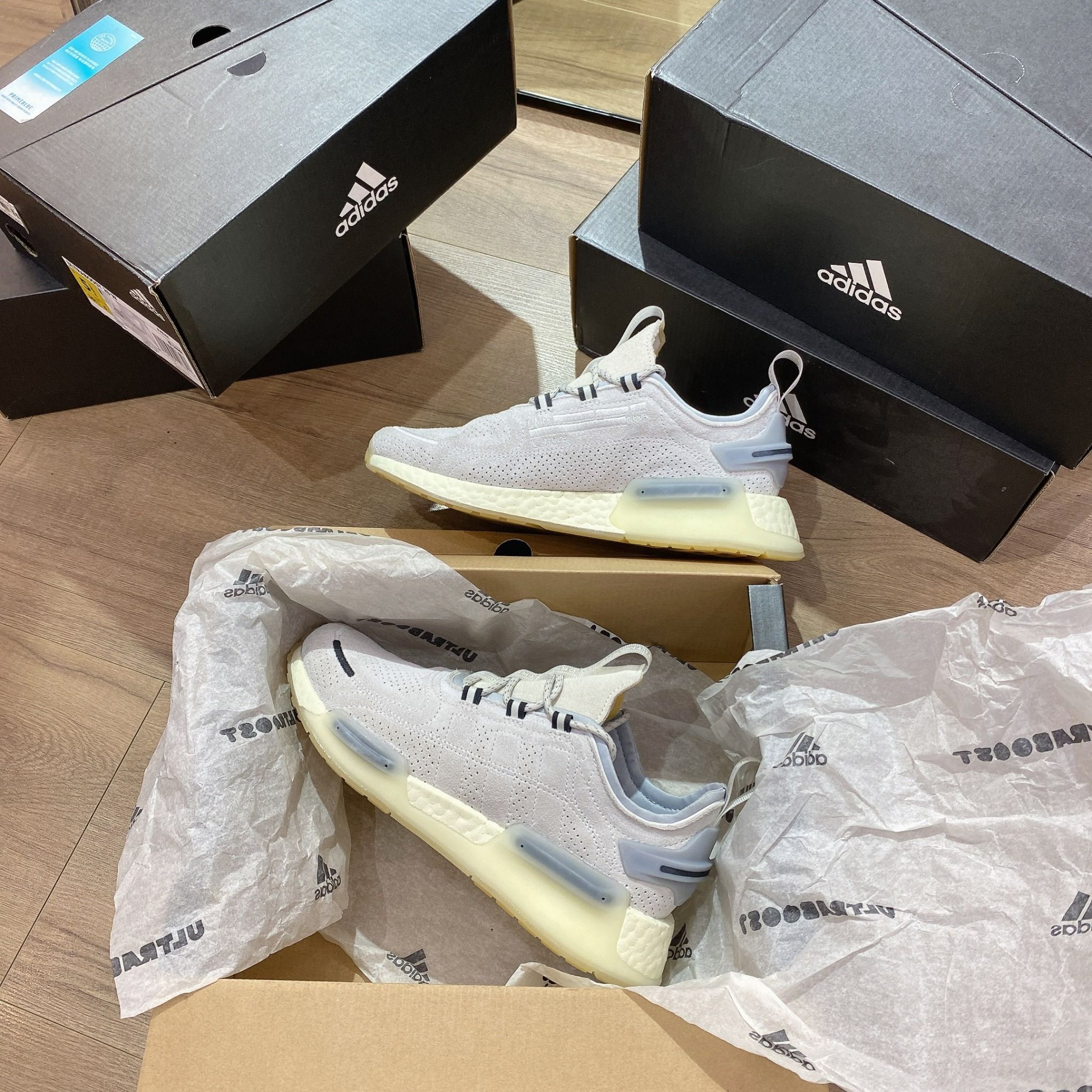 0497 - HÀNG CHÍNH HÃNG - GIÀY ADIDAS NMD R1 V3 GREY ĐẾ CREAM - *GREY/CREAM* 2022