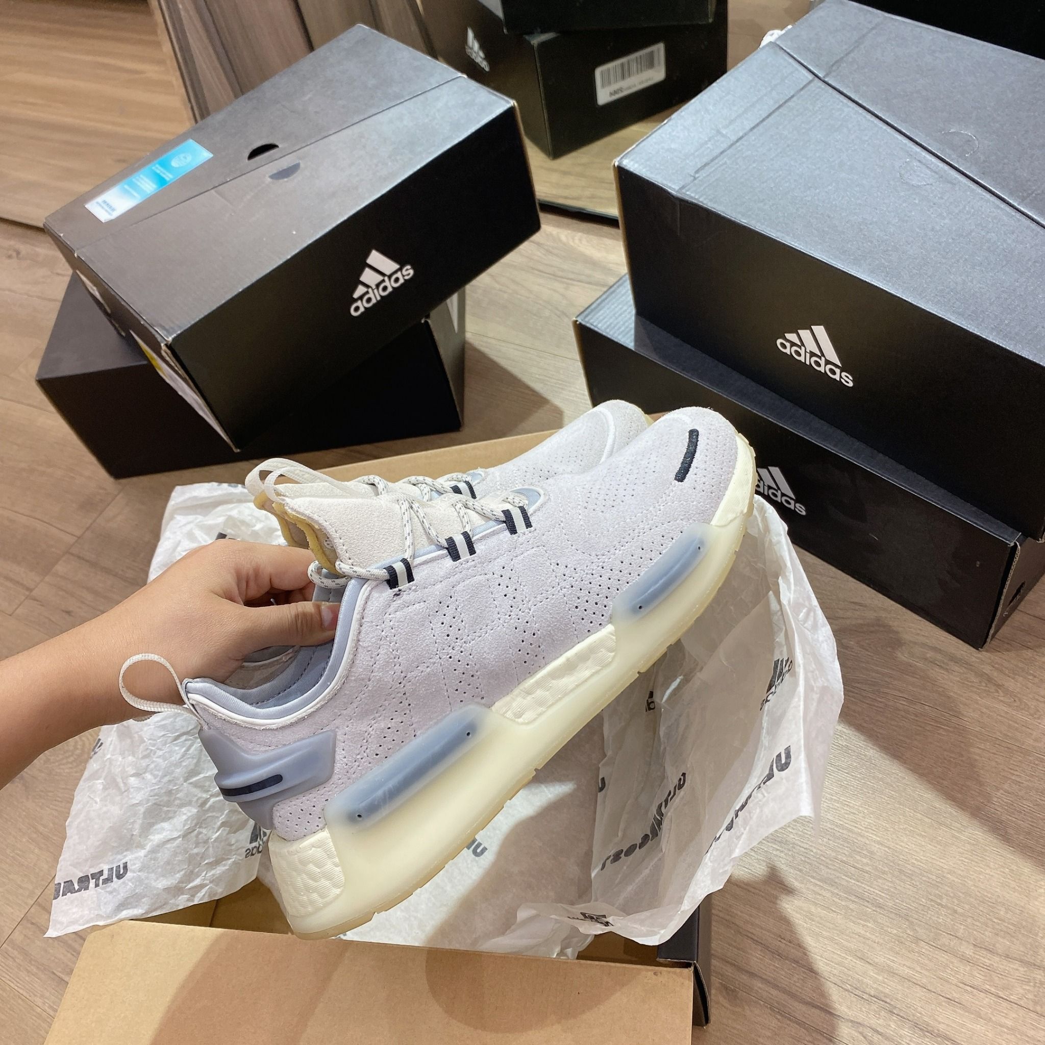 0497 - HÀNG CHÍNH HÃNG - GIÀY ADIDAS NMD R1 V3 GREY ĐẾ CREAM - *GREY/CREAM* 2022