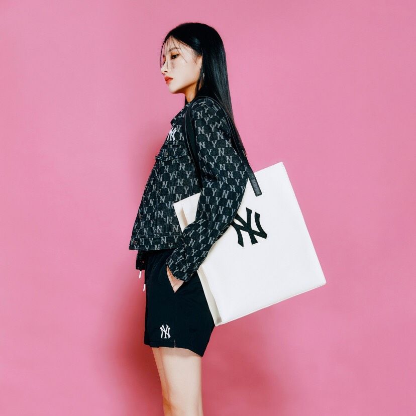 0532 - HÀNG CHÍNH HÃNG - TÚI TOTE MLB CANVAS NEW YORK YANKESS MÀU KEM TRẮNG - *CREAM* - CODE: 3AORM022N-50CRS