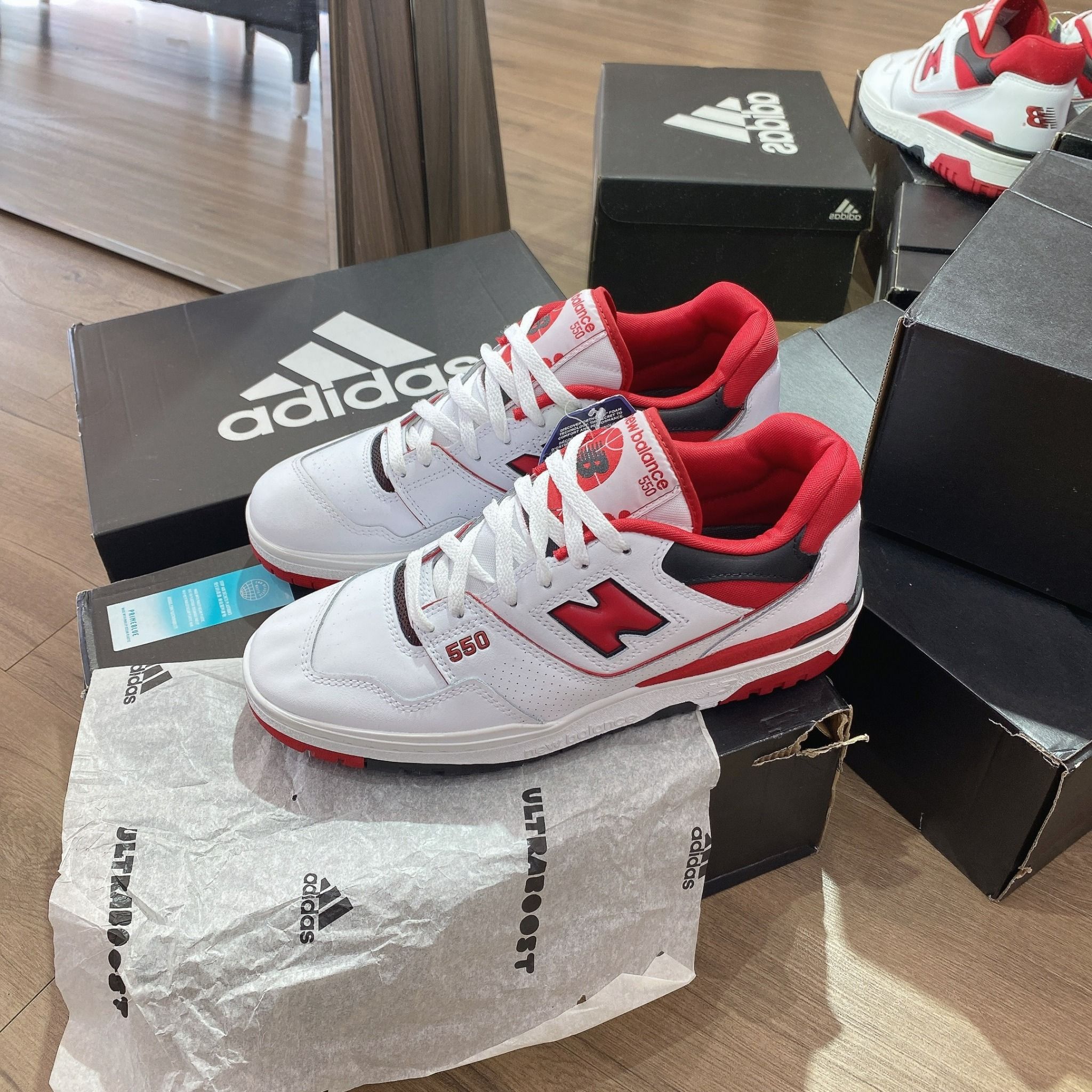 0547 - HÀNG CHÍNH HÃNG - GIÀY NEW BALANCE 550 WHITE TEAM RED - *RED/WHITE* - CODE: BB550SE1