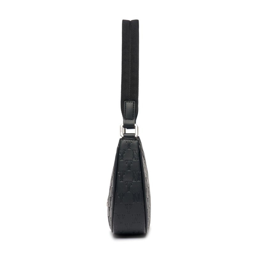 0577 - HÀNG CHÍNH HÃNG - TÚI KẸP NÁCH HOBO NEW YORK YANKEES HỌA TIẾT MONOGRAM IN NỔI CỔ ĐIỂN MÀU ĐEN - *BLACK* - CODE: 3ABQS022N-50BKS