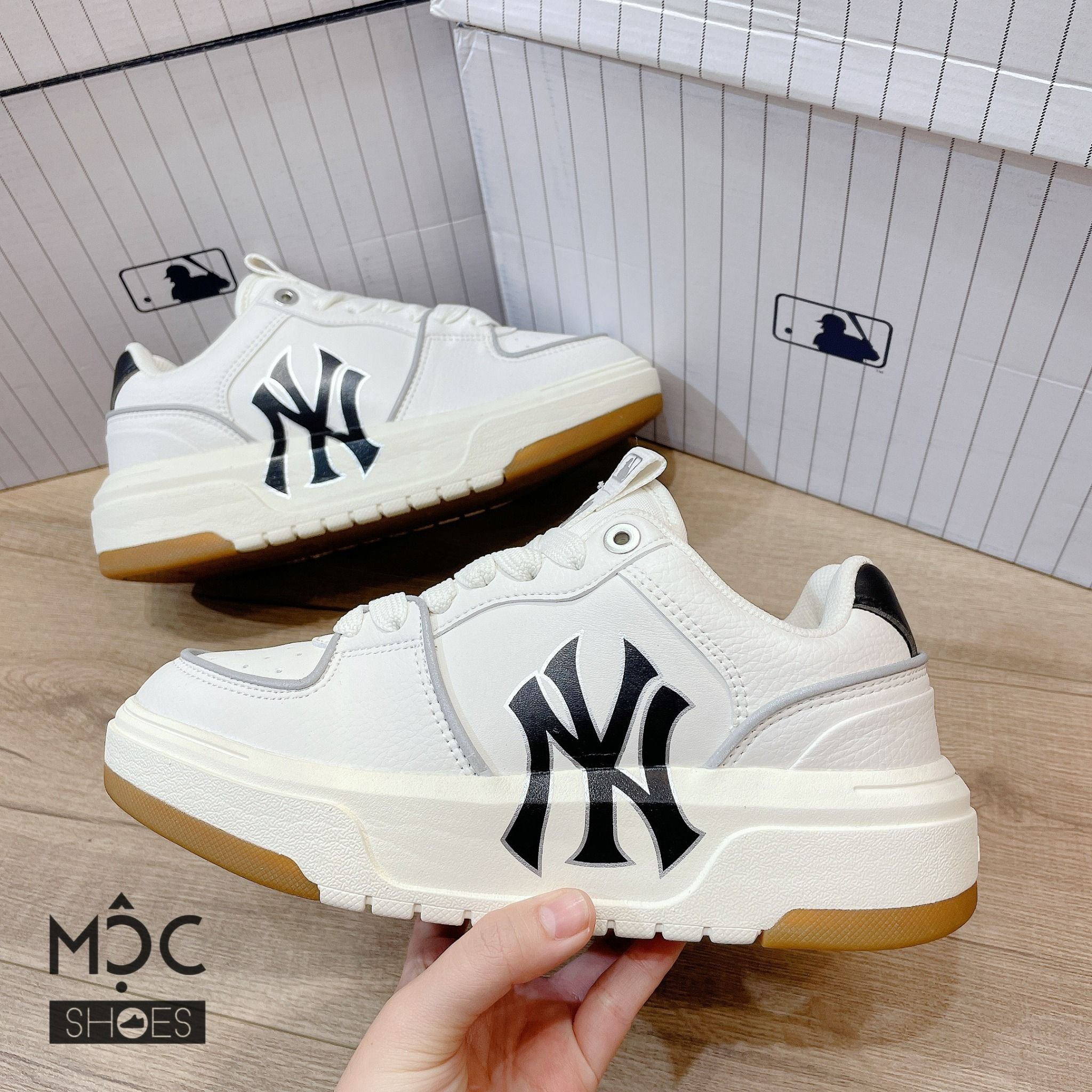 0602 - HÀNG CHÍNH HÃNG - GIÀY MLB CHUNKY LINER NEW YORK YANKEE MÀU VINTAGE KEM ĐẾ GUM -*CREAM* - CODE: 3ASXCA12N - 50IVS