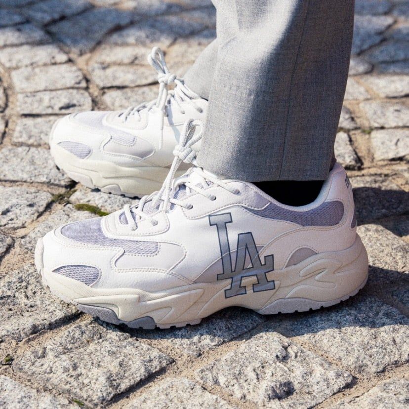 0611 - HÀNG CHÍNH HÃNG - GIÀY SNEAKER MLB CHUNKY LITE NEW YORK MÀU XÁM - *BEIGE/GREY* - CODE: 3ASHC311N - 07GRS