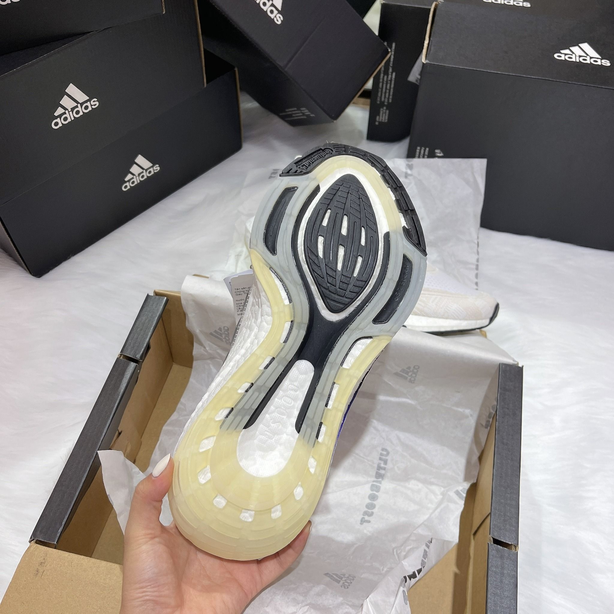 0613 - HÀNG CHÍNH HÃNG - GIÀY ADIDAS ULTRABOOST 21 PRIME MÀU TRẮNG KEM SỌC ĐEN - *WHITE/BEIGE* - Code: FY0837