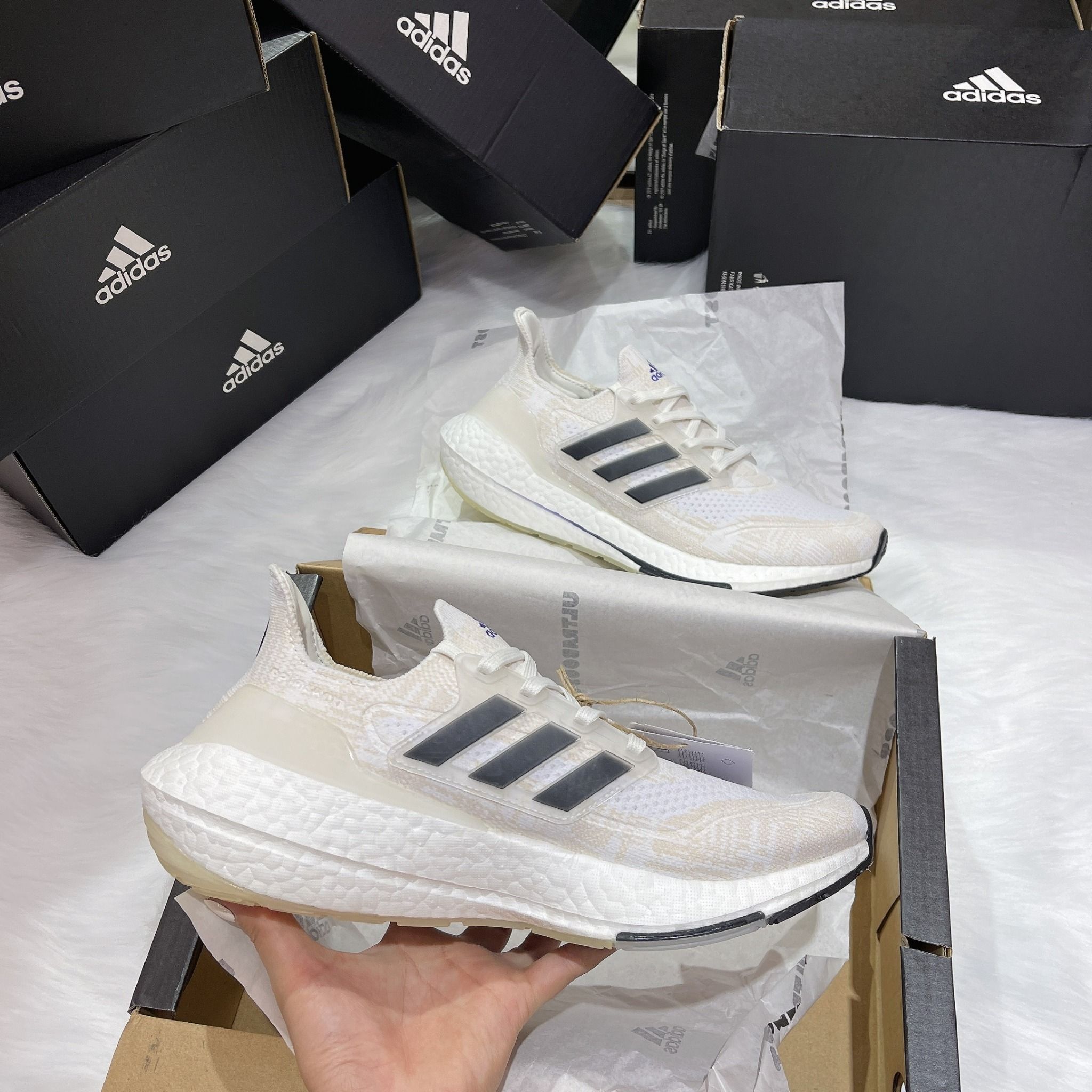0613 - HÀNG CHÍNH HÃNG - GIÀY ADIDAS ULTRABOOST 21 PRIME MÀU TRẮNG KEM SỌC ĐEN - *WHITE/BEIGE* - Code: FY0837