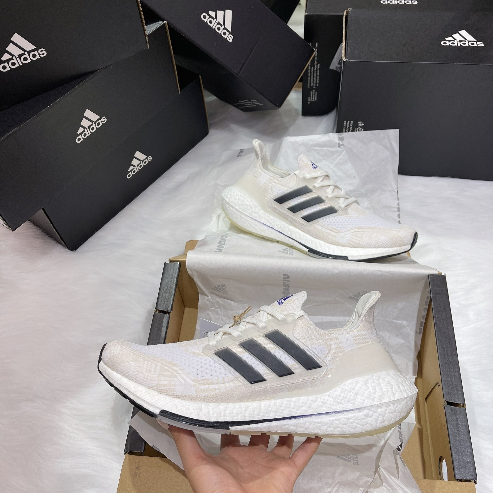 0613 - HÀNG CHÍNH HÃNG - GIÀY ADIDAS ULTRABOOST 21 PRIME MÀU TRẮNG KEM SỌC ĐEN - *WHITE/BEIGE* - Code: FY0837
