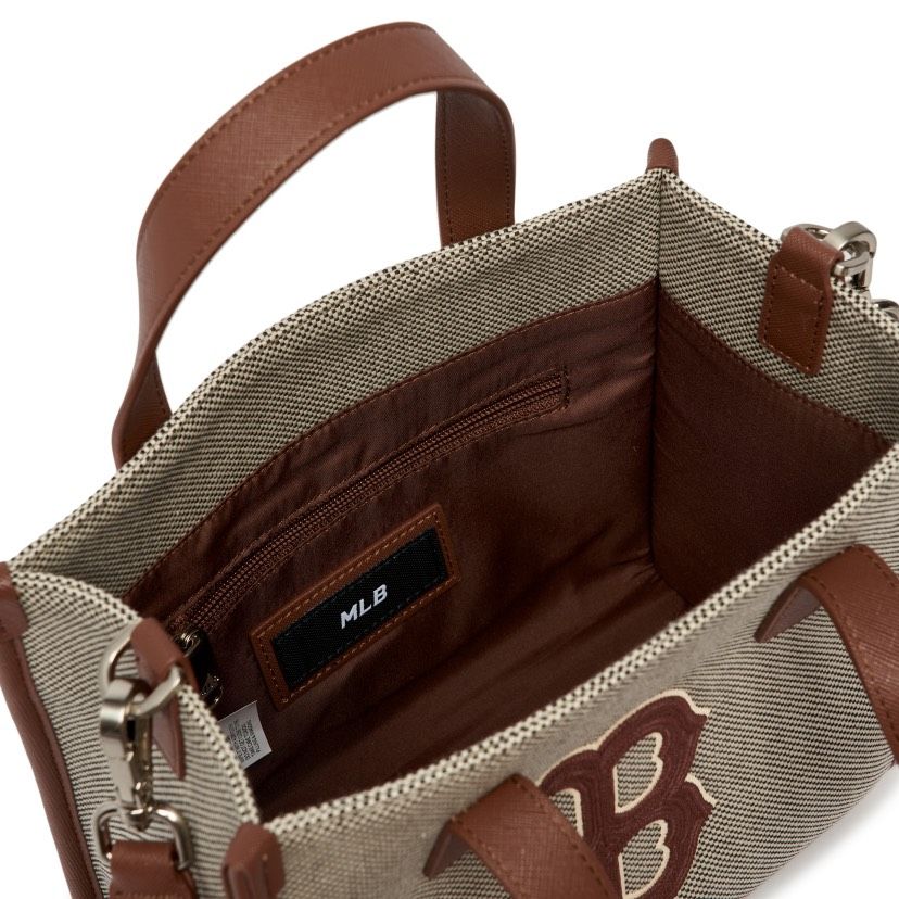 0636 - HÀNG CHÍNH HÃNG - TÚI ĐEO CHÉO MLB SMALL TOTE BASIC LOGO CANVAS BOSTON MÀU NÂU - *BROWN* - CODE: 3AORS062N-43BRD