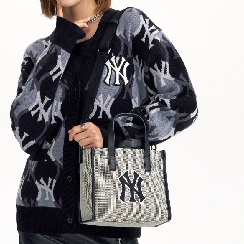 0635 - HÀNG CHÍNH HÃNG - TÚI ĐEO CHÉO MLB SMALL TOTE BASIC LOGO CANVAS NY MÀU ĐEN - *BLACK* - CODE: 3AORS062N-50BKS