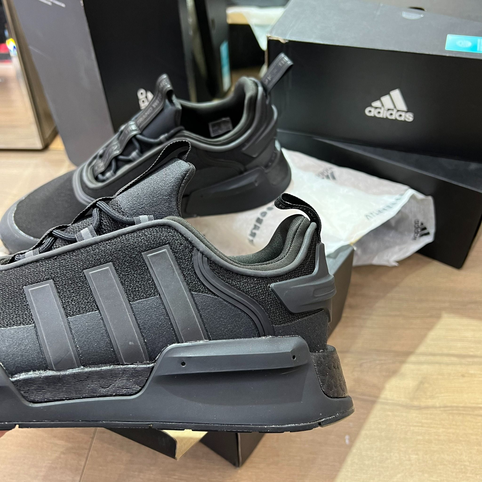 0787 - HÀNG CHÍNH HÃNG - GIÀY THỂ THAO ADIDAS NMD R1 V3 'ALL BLACK' MÀU ĐEN - *BLACK* - CODE: HP9833