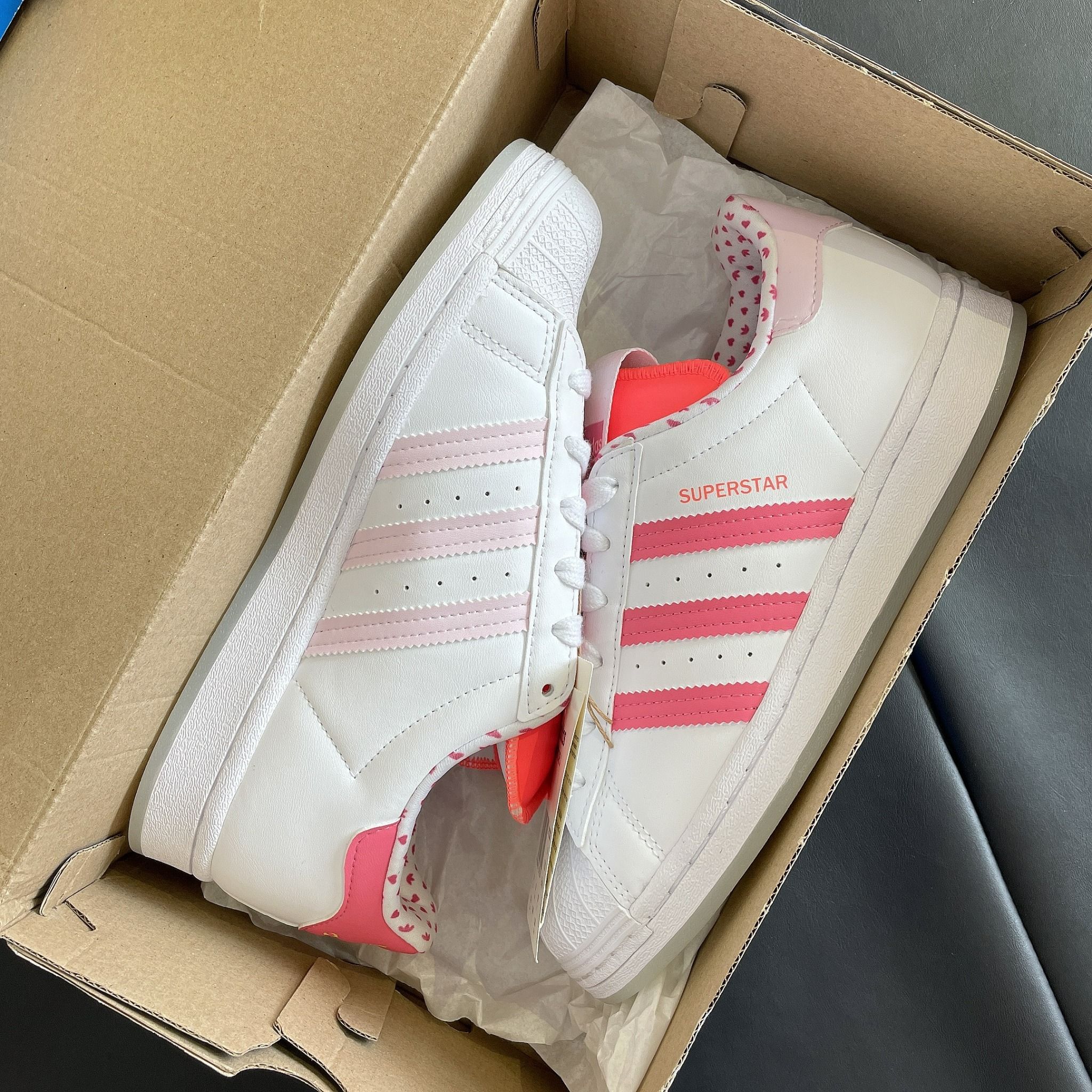 0802 - HÀNG CHÍNH HÃNG - GIÀY ADIDAS SUPERSTAR GOLD TEM VÀNG - *WHITE/GOLD LOGO* - 2021** - Code: EG4958
