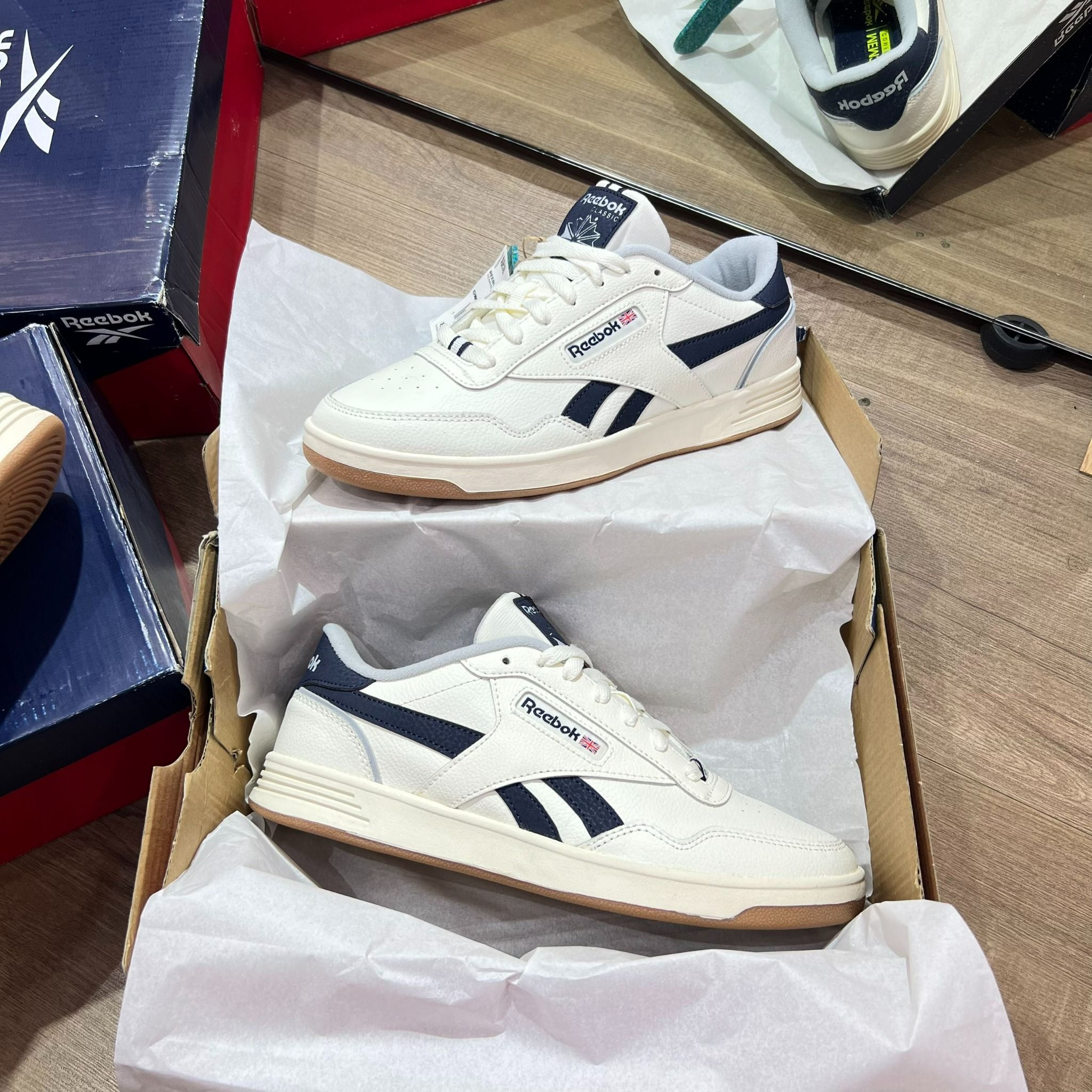 0828 - HÀNG CHÍNH HÃNG - GIÀY REEBOK CLUB MEMT 'CHALK VECTOR NAVY' - *CREAM/NAVY* - CODE: GW0102 - (5080)
