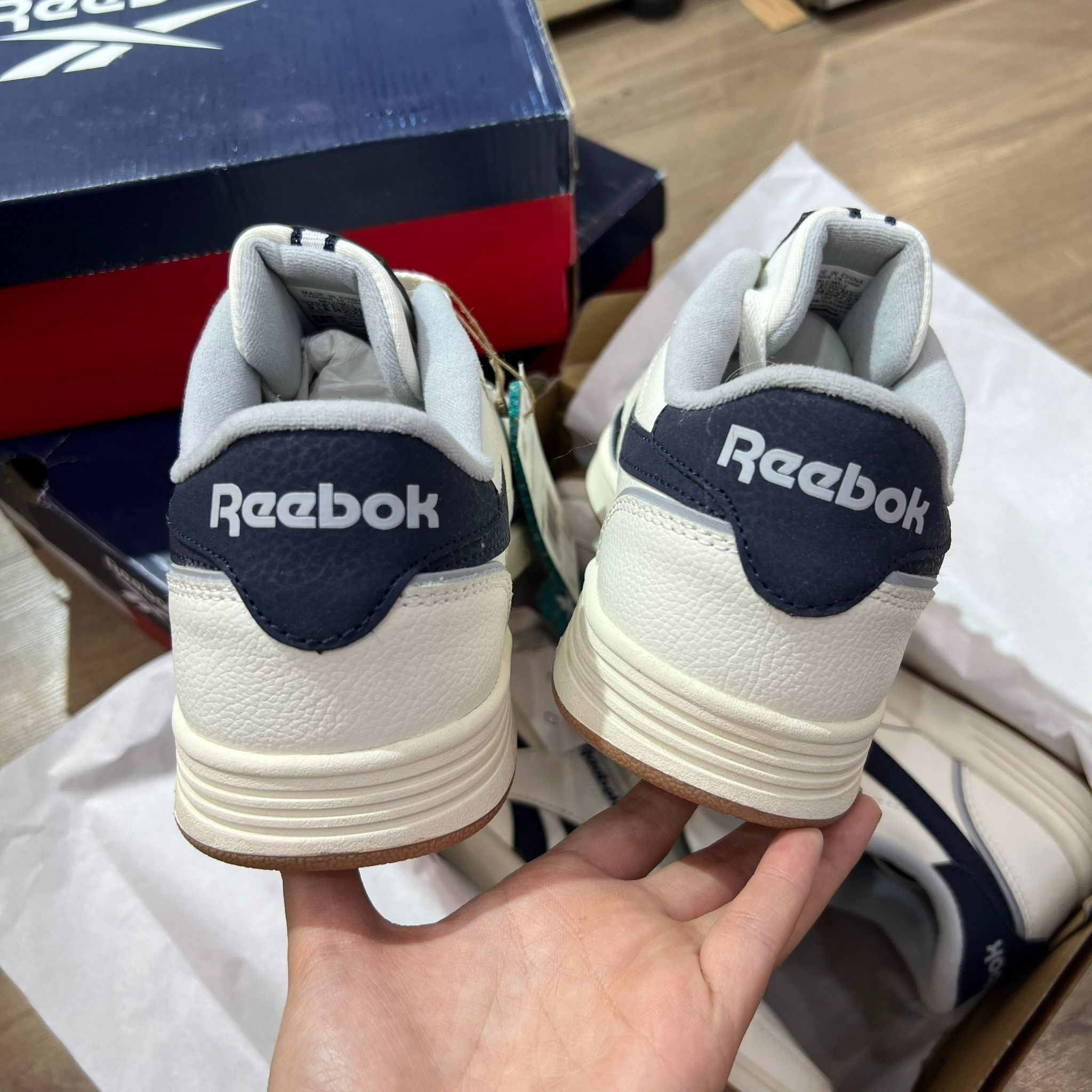 0828 - HÀNG CHÍNH HÃNG - GIÀY REEBOK CLUB MEMT 'CHALK VECTOR NAVY' - *CREAM/NAVY* - CODE: GW0102 - (5080)