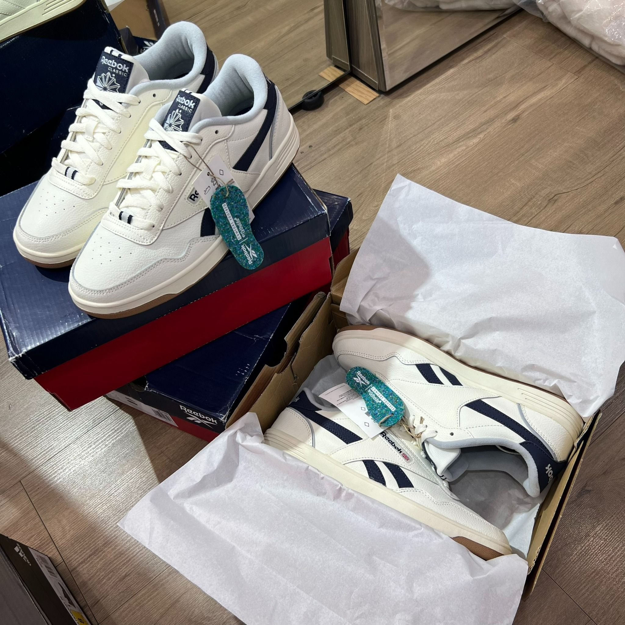0828 - HÀNG CHÍNH HÃNG - GIÀY REEBOK CLUB MEMT 'CHALK VECTOR NAVY' - *CREAM/NAVY* - CODE: GW0102 - (5080)