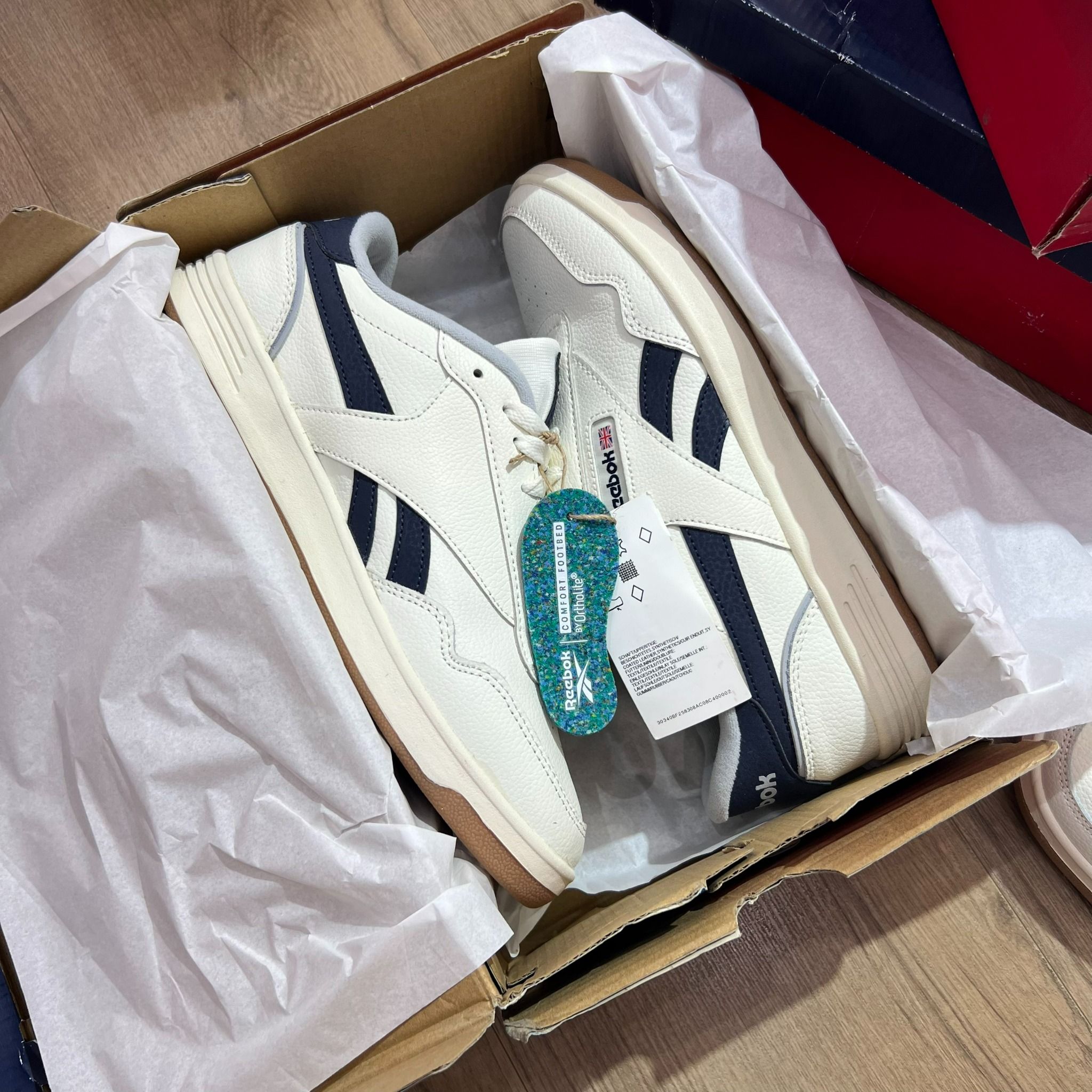 0828 - HÀNG CHÍNH HÃNG - GIÀY REEBOK CLUB MEMT 'CHALK VECTOR NAVY' - *CREAM/NAVY* - CODE: GW0102 - (5080)