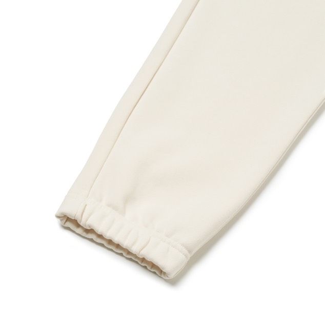 0819 - HÀNG CHÍNH HÃNG - QUẦN THỂ THAO JOGGER MLB LOGO NY IN NỔI TÍM MÀU TRẮNG KEM - *WHITE* - CODE: 3APTL0114-50CRS