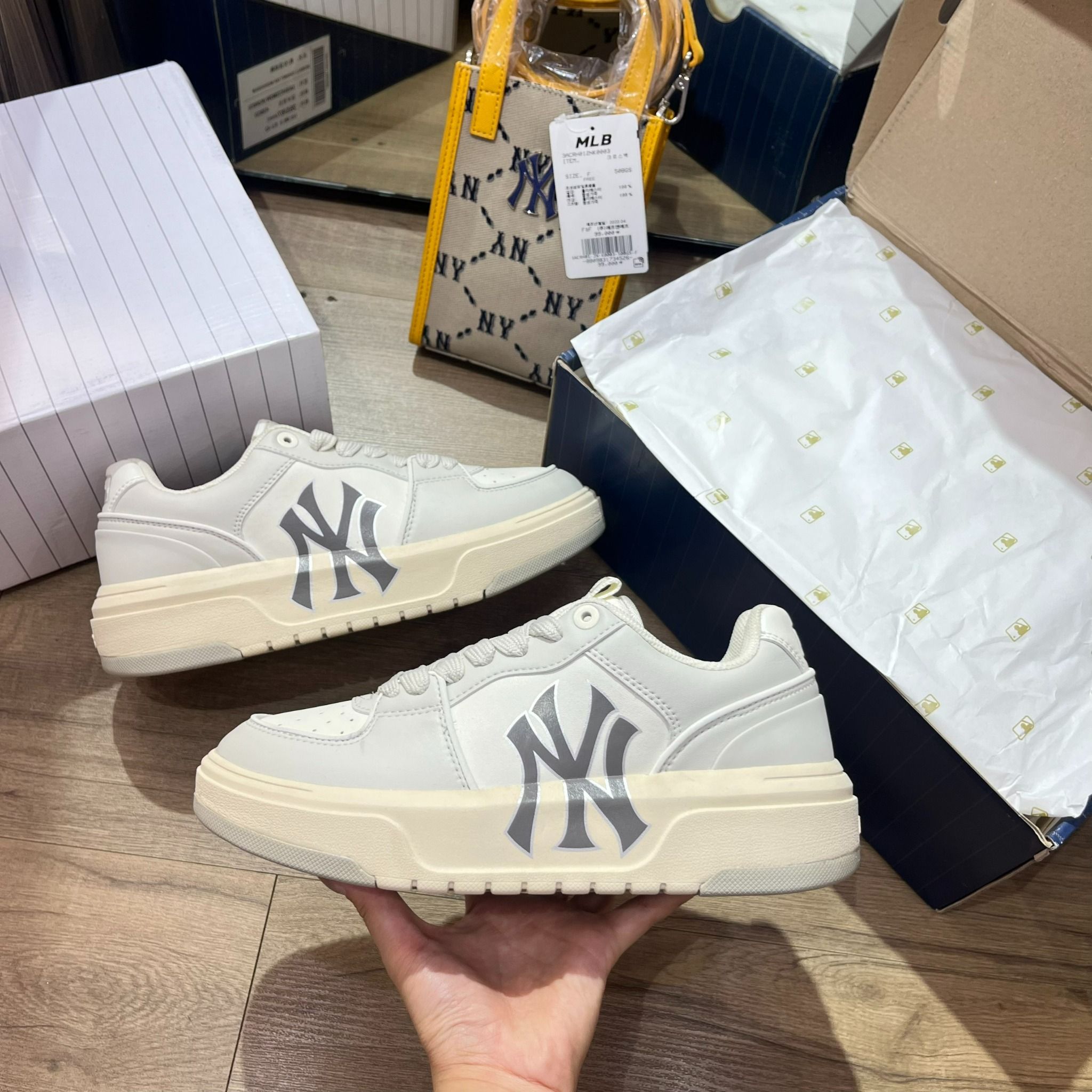 0823 - HÀNG CHÍNH HÃNG - GIÀY MLB CHUNKY LINER MÀU XÁM VINTAGE 2023 *GREY/BEIGE* - CODE: 3ASXCLB3N