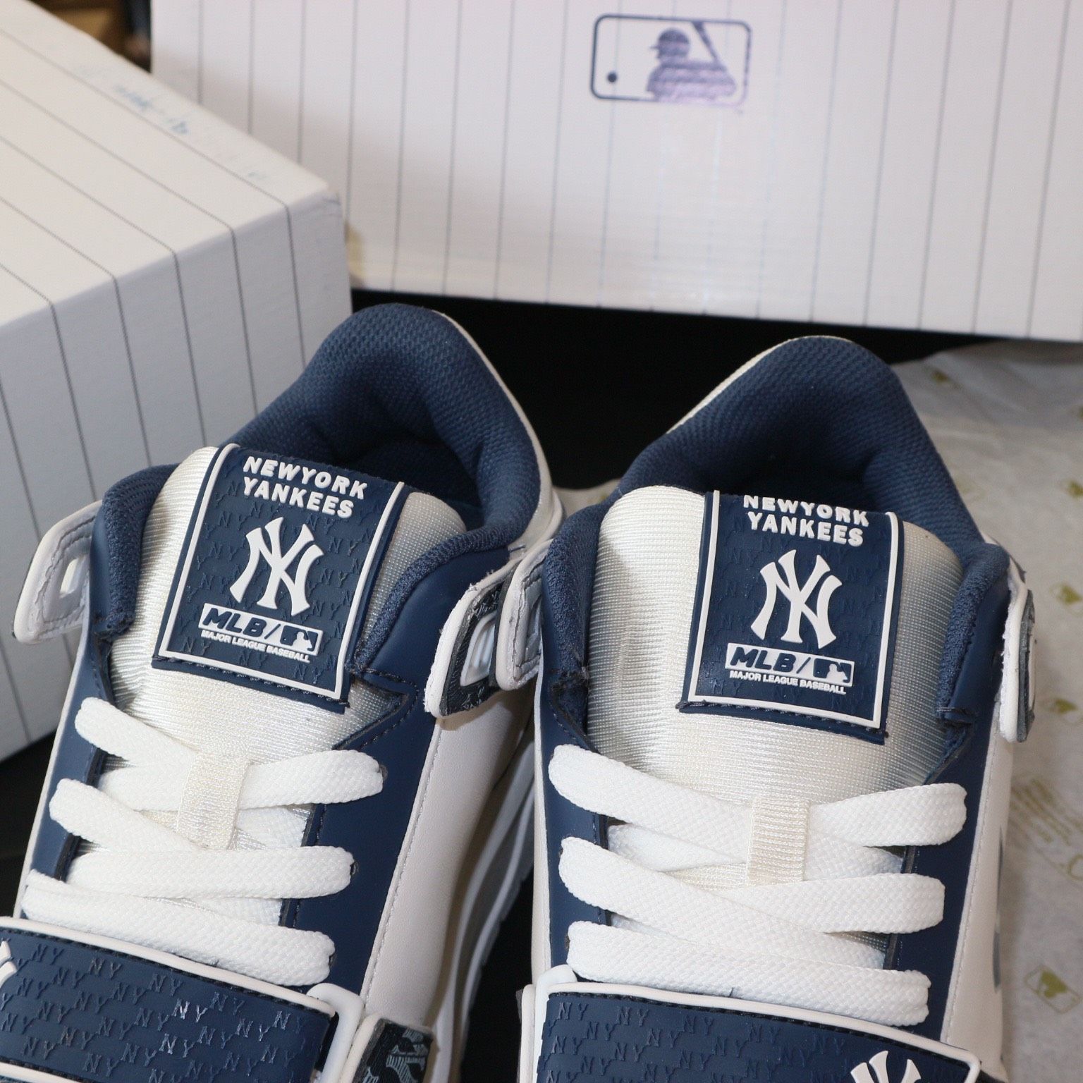 0838 - HÀNG CHÍNH HÃNG - GIÀY MLB CHUNKY LINER MID MONOGRAM MÀU XANH NAVY - *NAVY/WHITE* - CODE: 3ASXLM13N