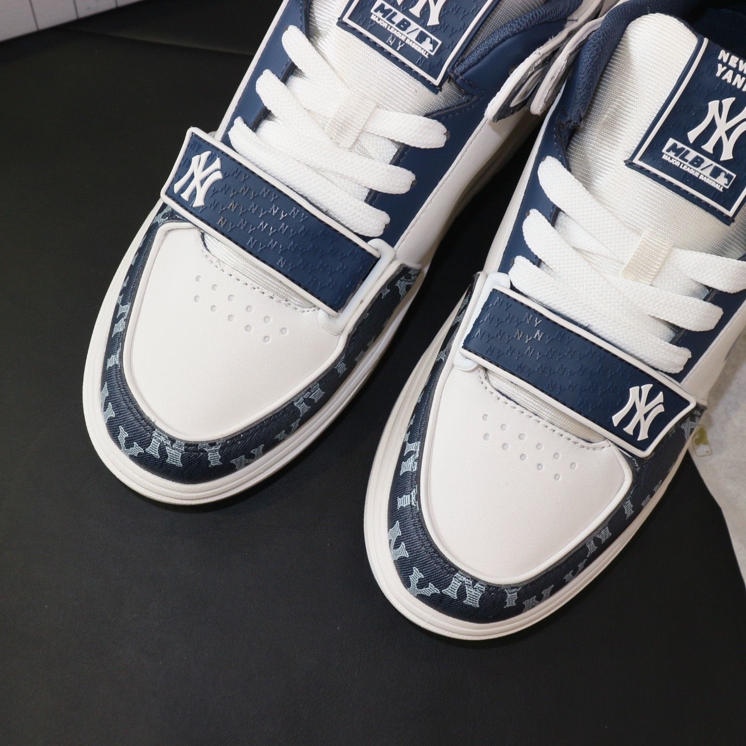 0838 - HÀNG CHÍNH HÃNG - GIÀY MLB CHUNKY LINER MID MONOGRAM MÀU XANH NAVY - *NAVY/WHITE* - CODE: 3ASXLM13N