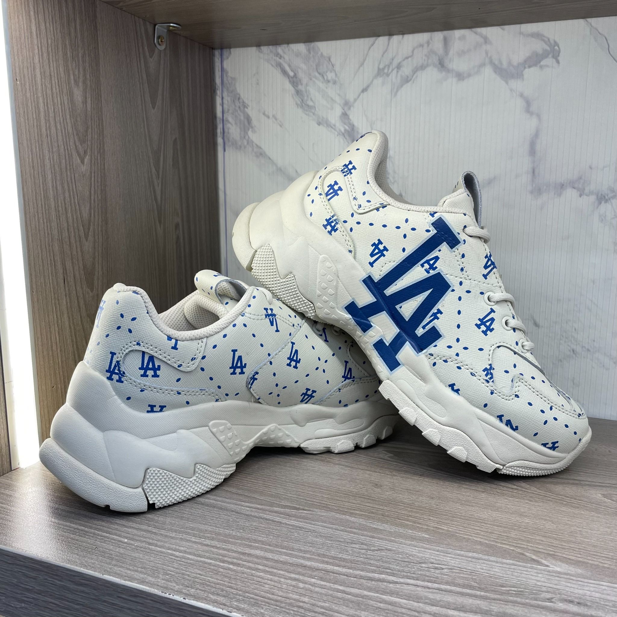 0863 - HÀNG CHÍNH HÃNG - GIÀY SNEAKER MLBSAFFIANO DIAMOND - BE XANH - * BEGIE * Code: 3ASHMS13N 07IVS