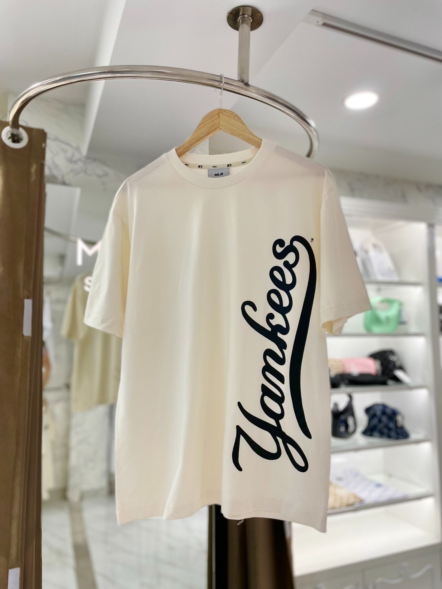 0873 - HÀNG CHÍNH HÃNG - ÁO THUN MLB - YANKEES *KEM*