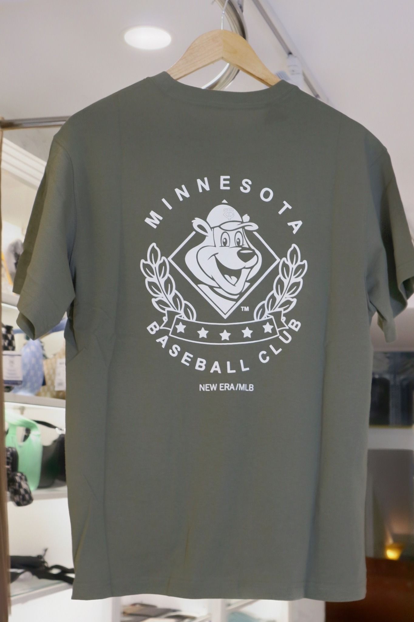 0882 - HÀNG CHÍNH HÃNG - ÁO THUN NEW ERA -MINNESOTA - Con Gấu * RÊU * CODE: