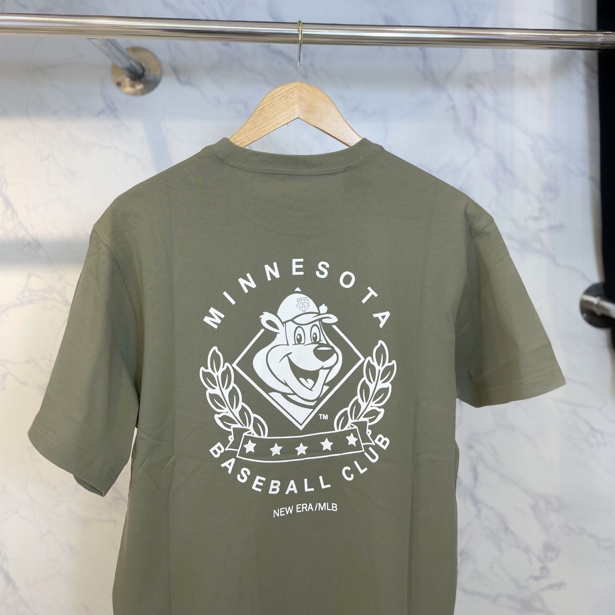 0882 - HÀNG CHÍNH HÃNG - ÁO THUN NEW ERA -MINNESOTA - Con Gấu * RÊU * CODE: