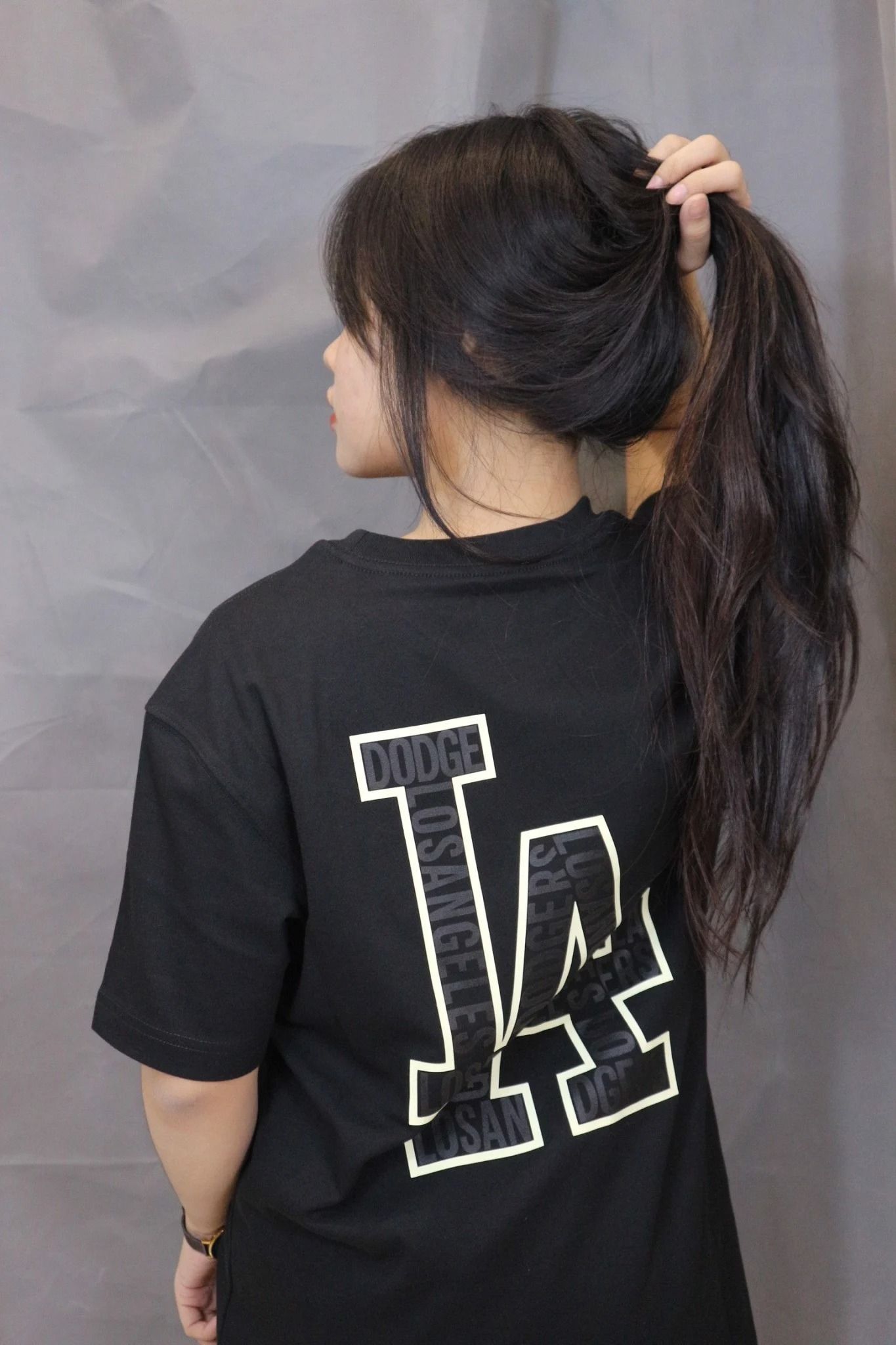 0976 - HÀNG CHÍNH HÃNG - ÁO THUN NEW ERA - LA LOGO CHÌM ĐEN - CODE: 13731452