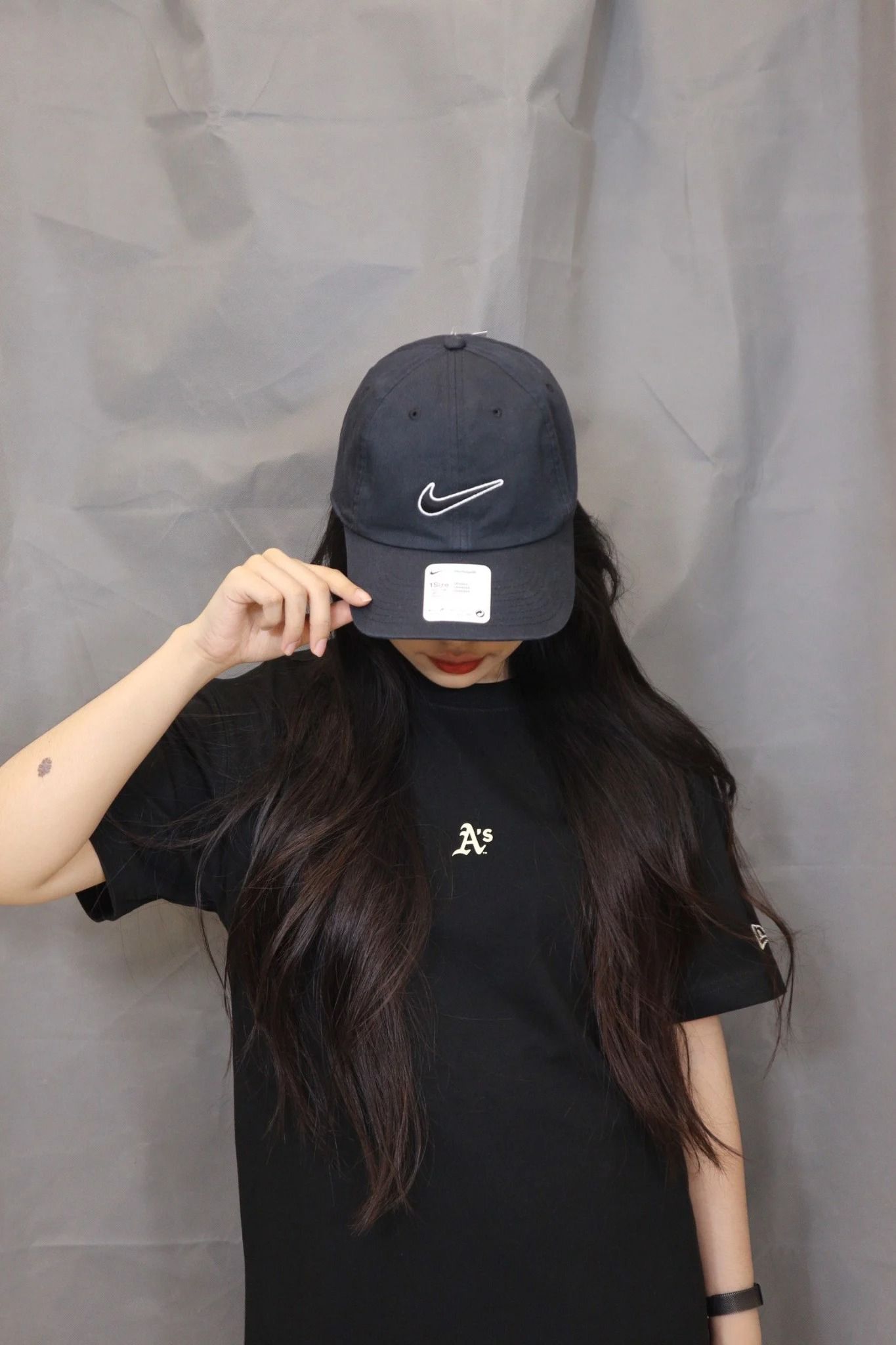 0975 - HÀNG CHÍNH HÃNG - ÁO THUN NEW ERA - A'S LOGO CHÌM ĐEN - CODE: 13731450