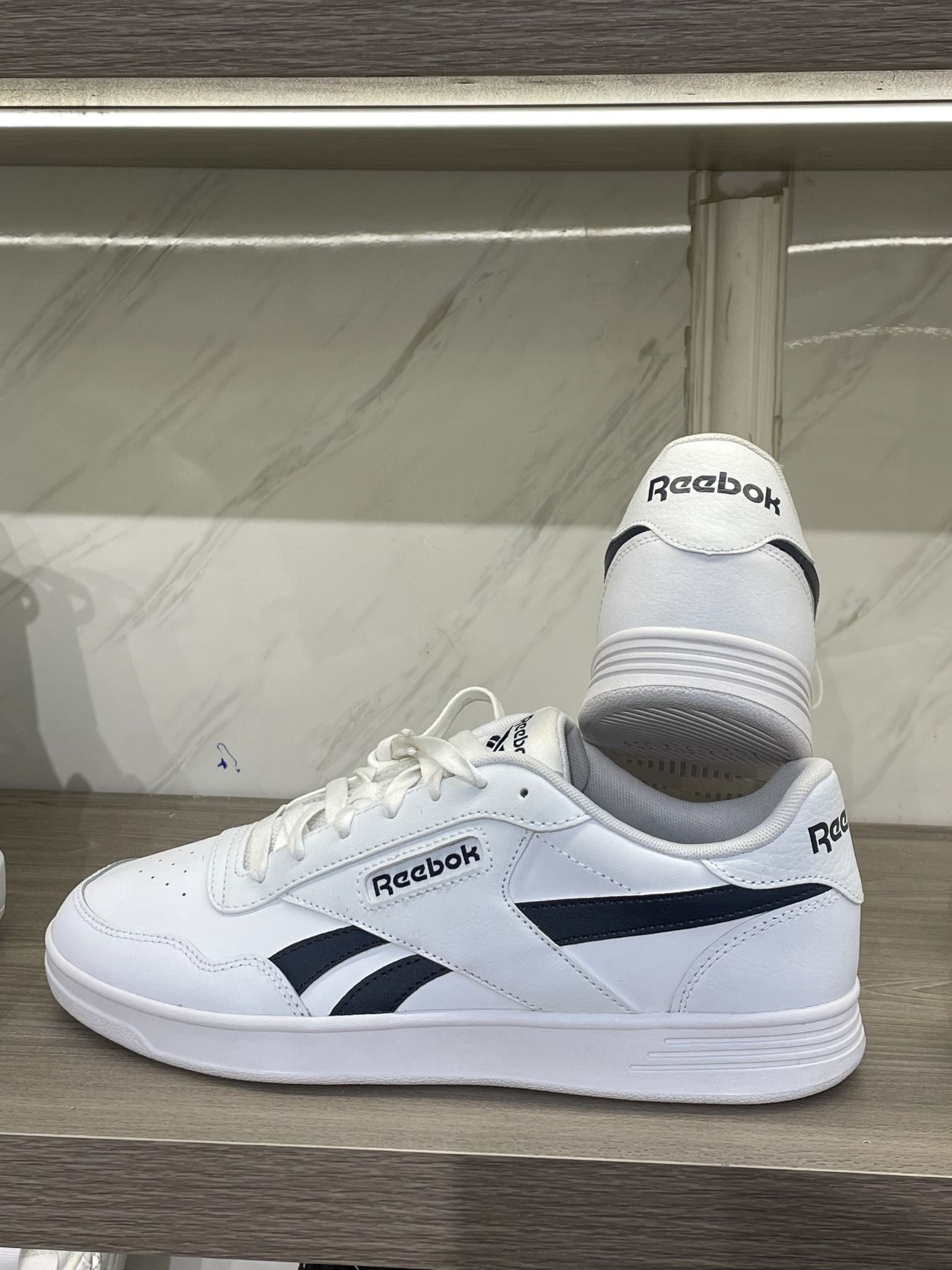 0932 - *CHÍNH HÃNG* - GIÀY REEBOK - ĐẾ BẰNG - TRẮNG - NAVY (5429)