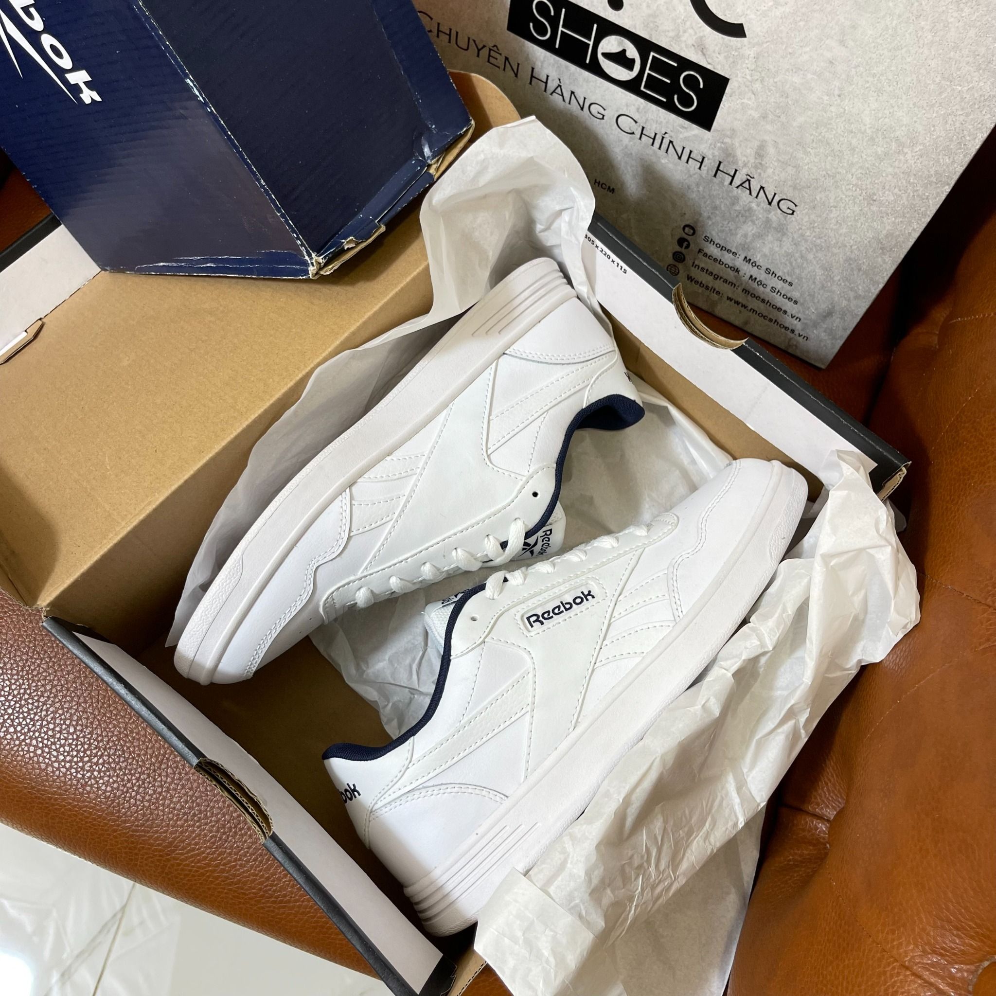 0937 - *CHÍNH HÃNG* - GIÀY REEBOK - ĐẾ BẰNG - TRẮNG - LINE NAVY (5429)