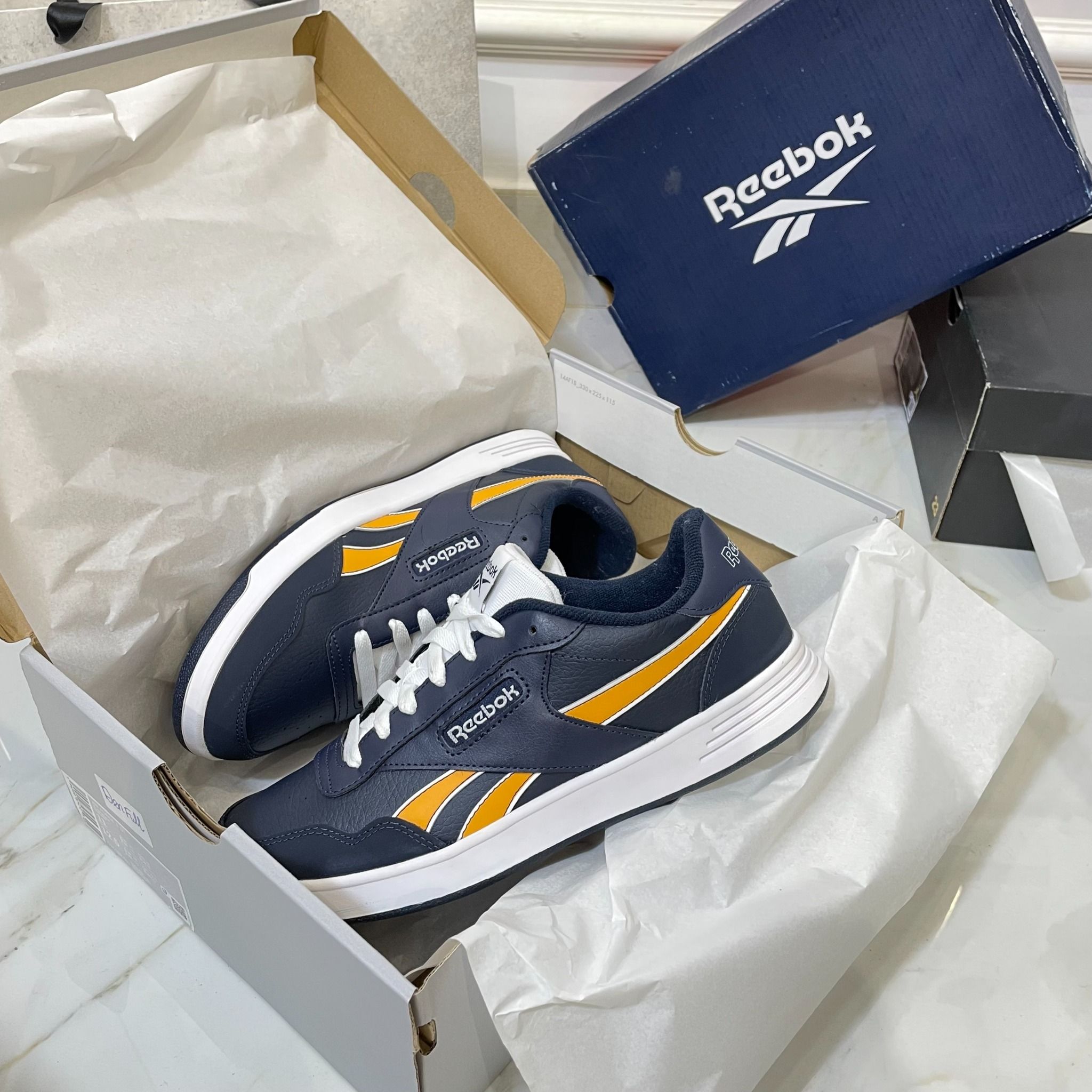  0931 - *CHÍNH HÃNG* - GIÀY REEBOK - ĐẾ BẰNG - NAVY - VÀNG (5427) 