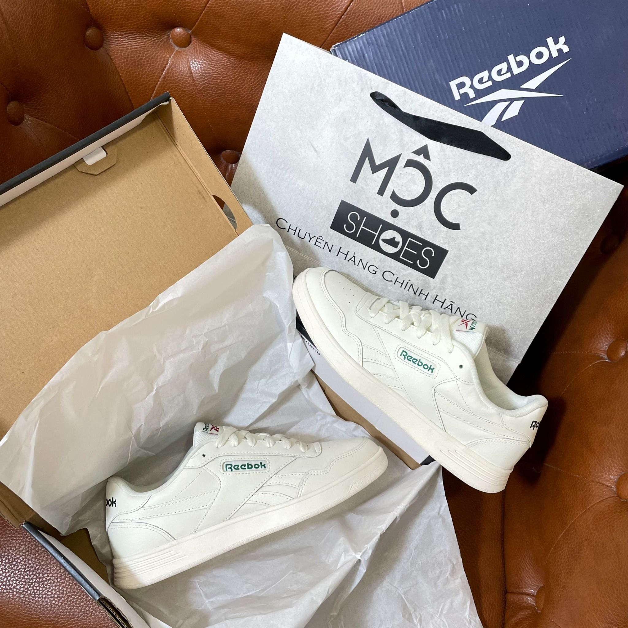 0936 - *CHÍNH HÃNG* - GIÀY REEBOK - ĐẾ BẰNG - NGÀ - (5436)