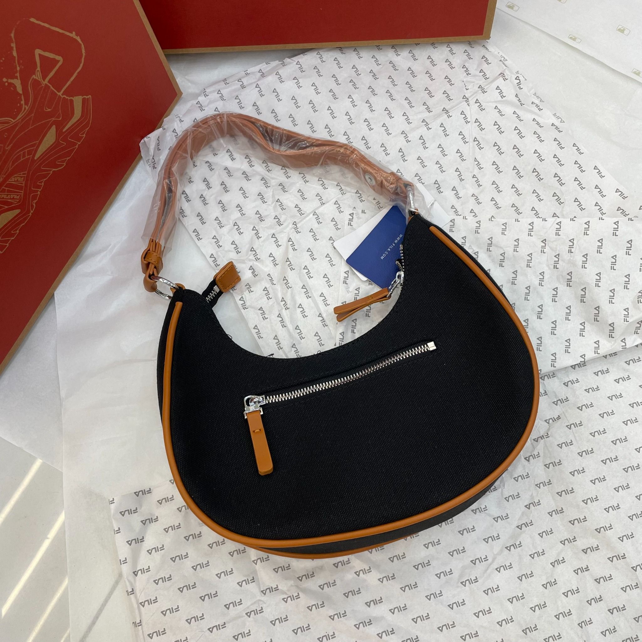 1026 - HÀNG CHÍNH HÃNG - TÚI KẸP NÁCH HOBO FILA BLACK