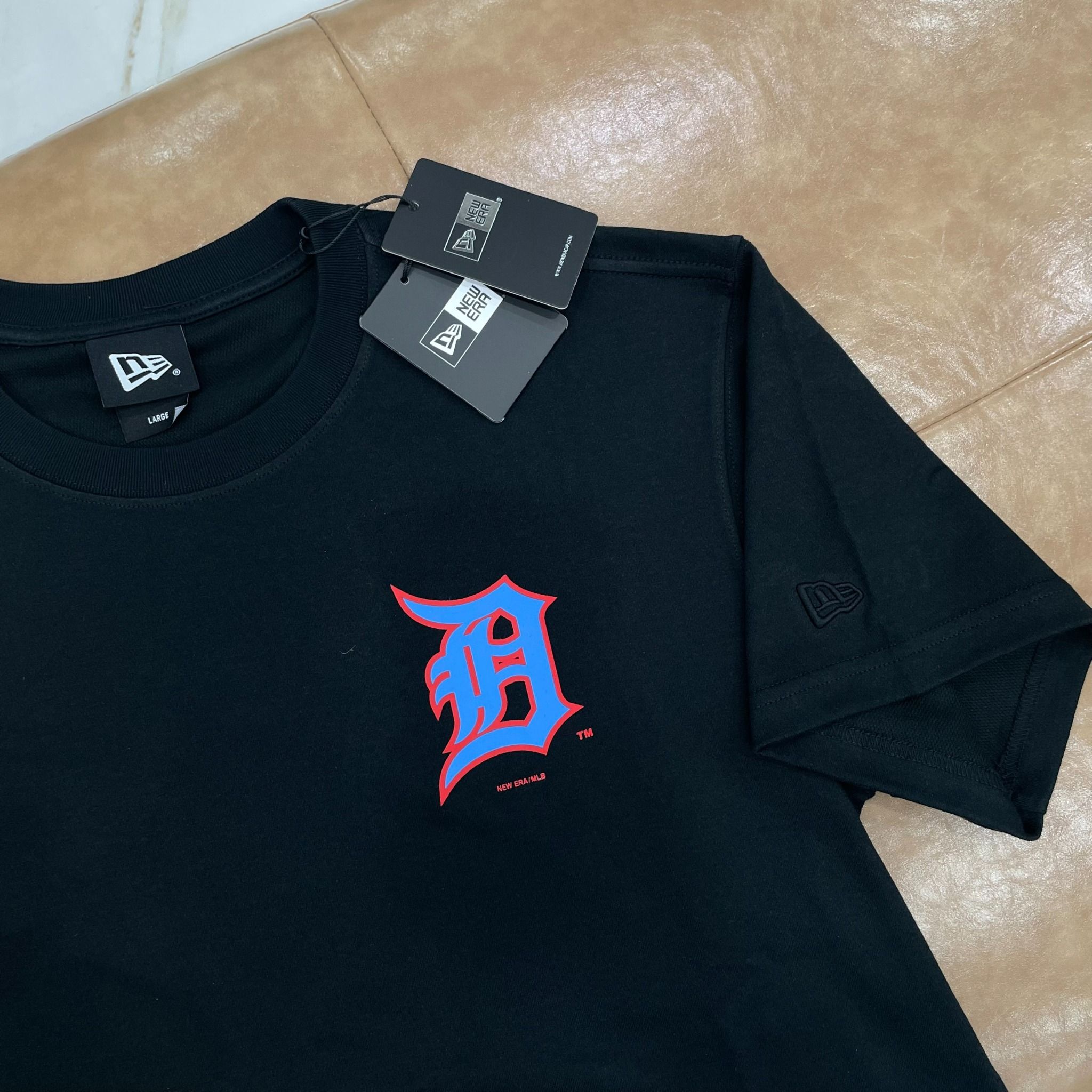 1061 - HÀNG CHÍNH HÃNG - ÁO THUN NEW ERA - CYBER PUNKS DETROIT - ĐEN - CODE: 13527277