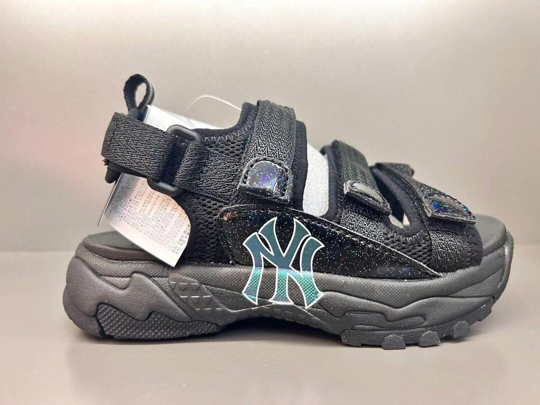 1070 - HÀNG CHÍNH HÃNG - GIÀY SANDAL KID - MLB Chunky Sandals New York Yankees - *ĐEN* - Code :7ASDB0133-50BKS