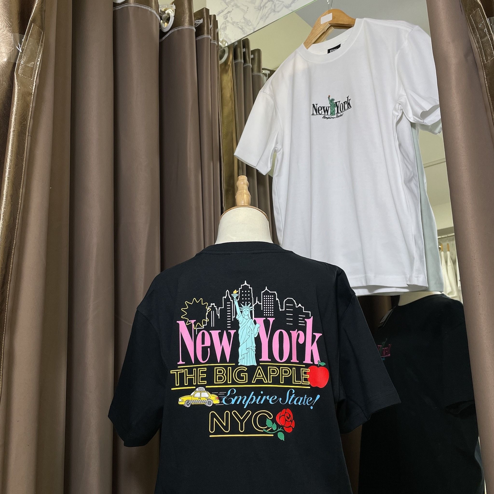 1080 - HÀNG CHÍNH HÃNG - ÁO THUN NEW ERA - NEW YORK LOGOS BLACK SHORT SLEEVES - ĐEN - CODE: 13470979