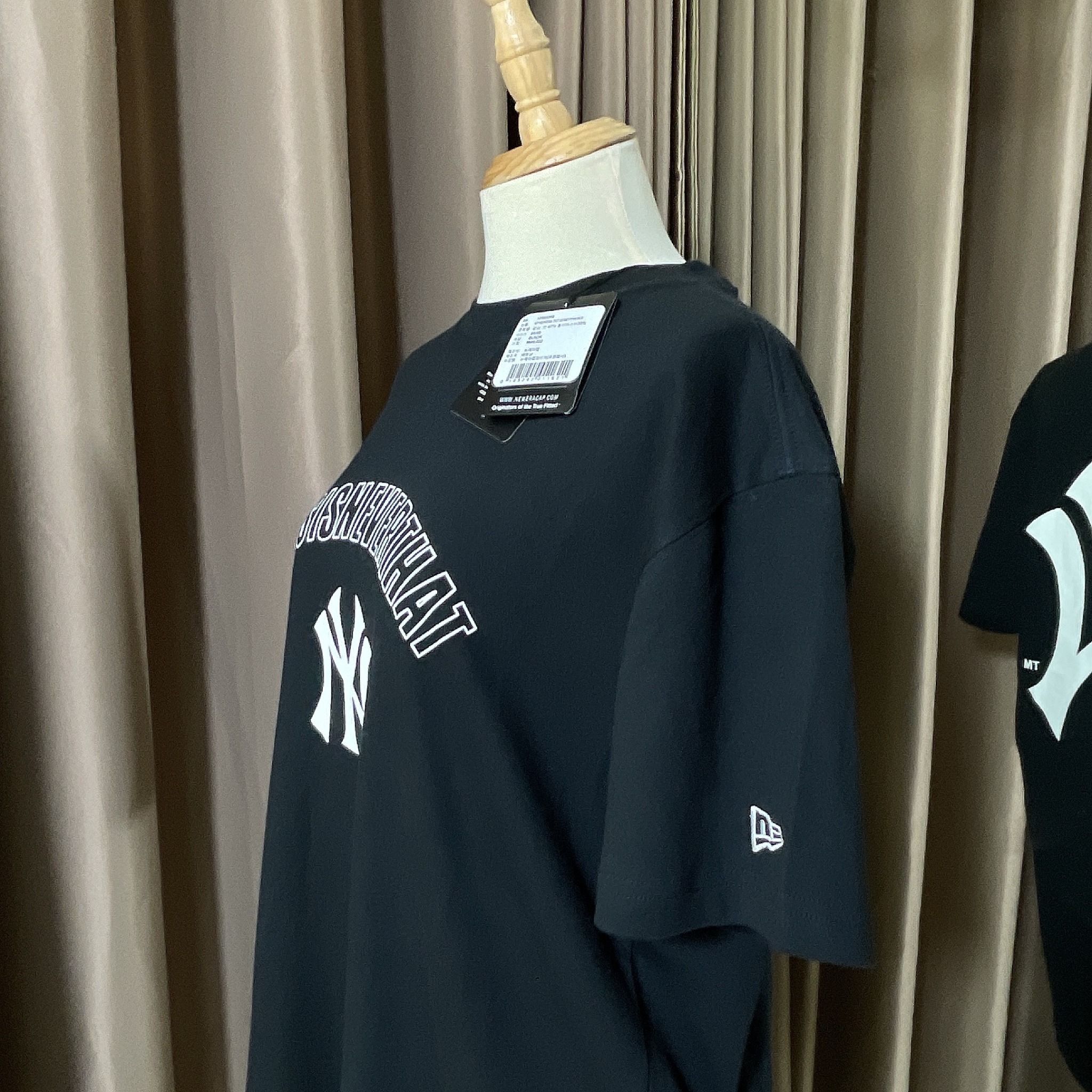 1096 - HÀNG CHÍNH HÃNG - ÁO THUN NEW ERA - THIS IS NEVER THAT - ĐEN - CODE: 12563387