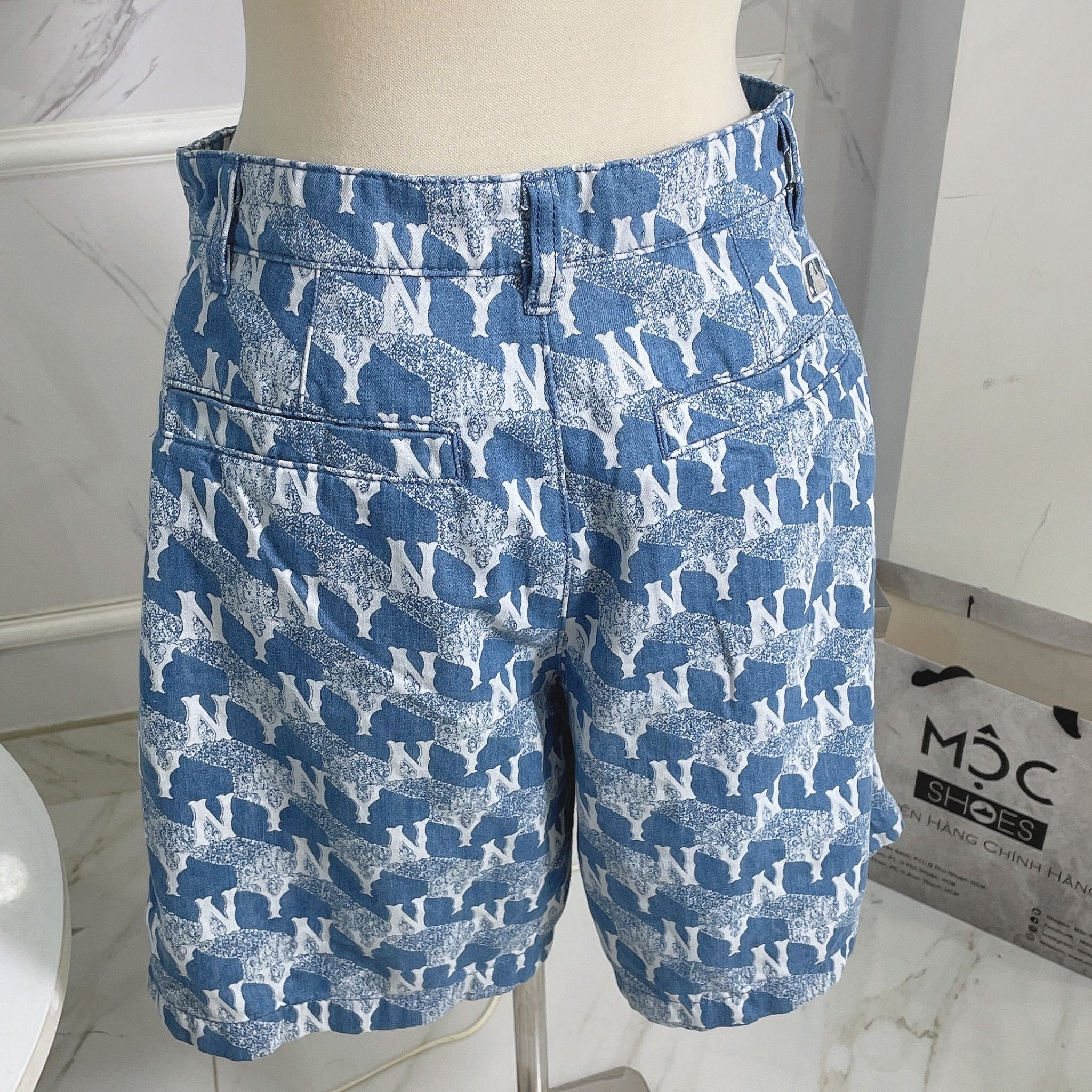 1123 - HÀNG CHÍNH HÃNG - QUẦN SHORTS JEANS MLB NEW YORK MONOGRAM - XANH NHẠT - CODE: 3LDPM0433