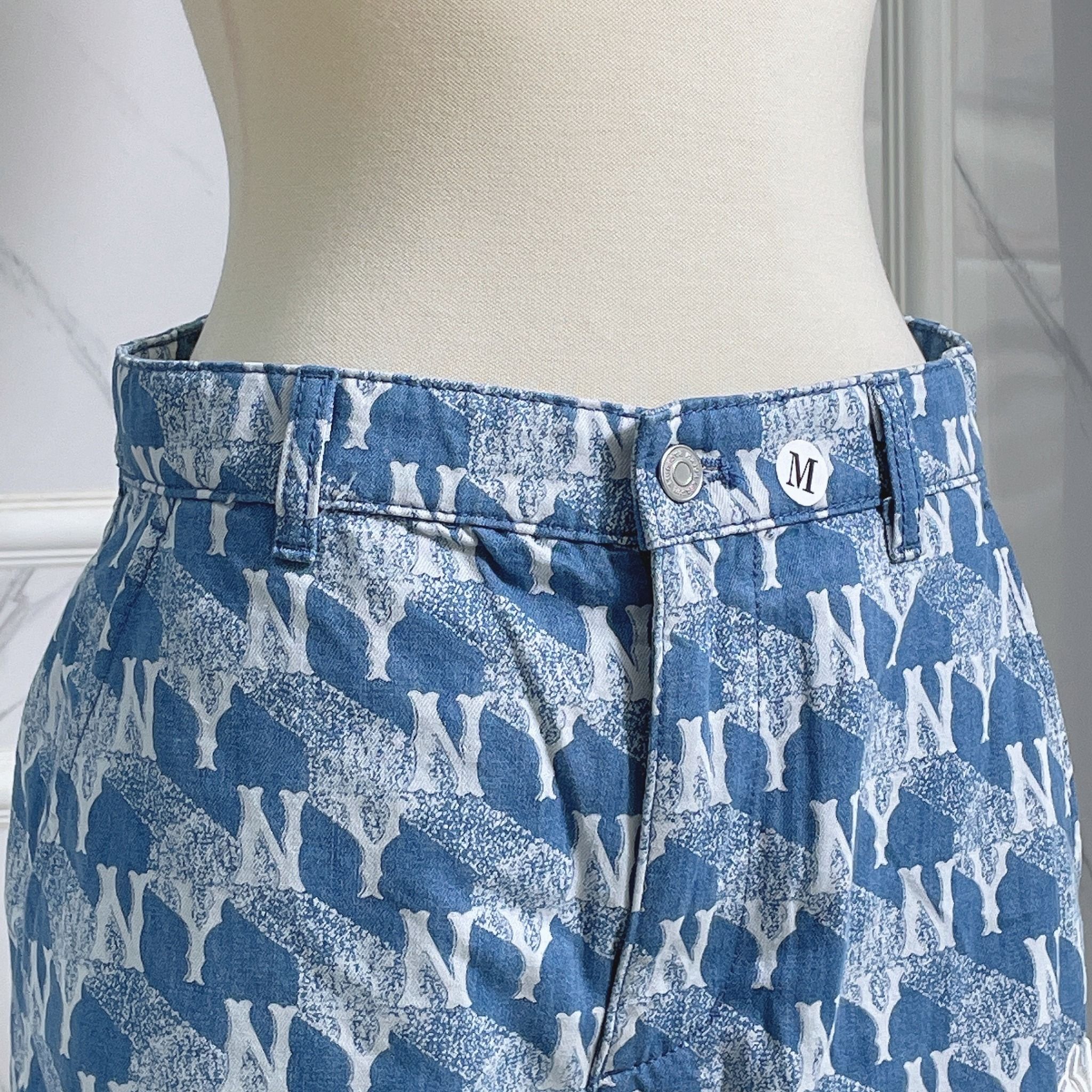 1123 - HÀNG CHÍNH HÃNG - QUẦN SHORTS JEANS MLB NEW YORK MONOGRAM - XANH NHẠT - CODE: 3LDPM0433