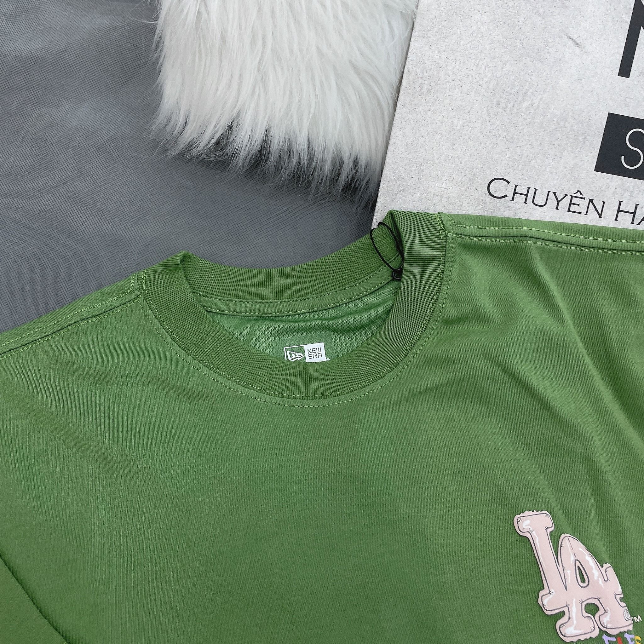1175 - HÀNG CHÍNH HÃNG - ÁO THUN NEW ERA - GRADUATION YEARNING - GREEN TEA - CODE: 13280320