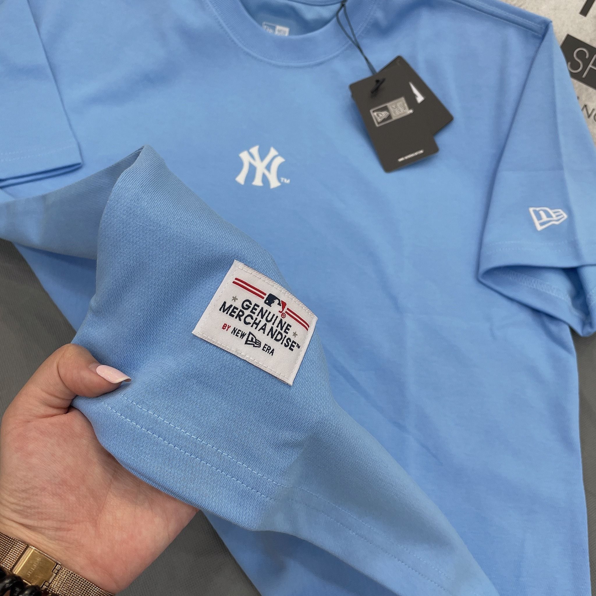 1174 - HÀNG CHÍNH HÃNG - ÁO THUN NEW ERA - NEW YORK CHẠY NGANG - BABY BLUE - CODE: 12354552