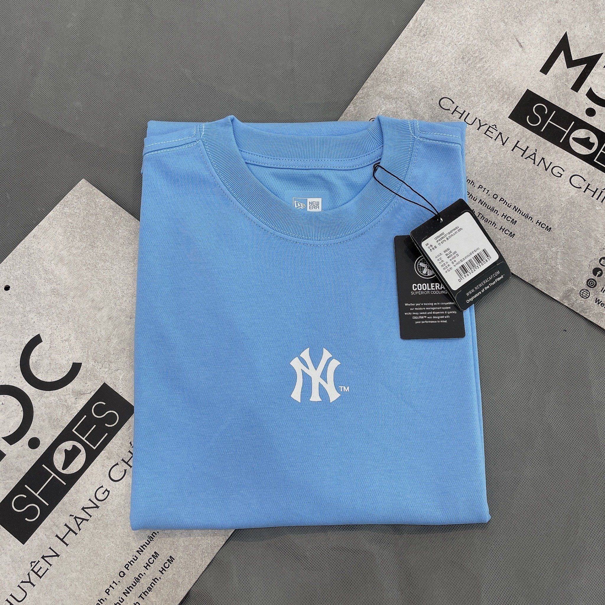 1174 - HÀNG CHÍNH HÃNG - ÁO THUN NEW ERA - NEW YORK CHẠY NGANG - BABY BLUE - CODE: 12354552