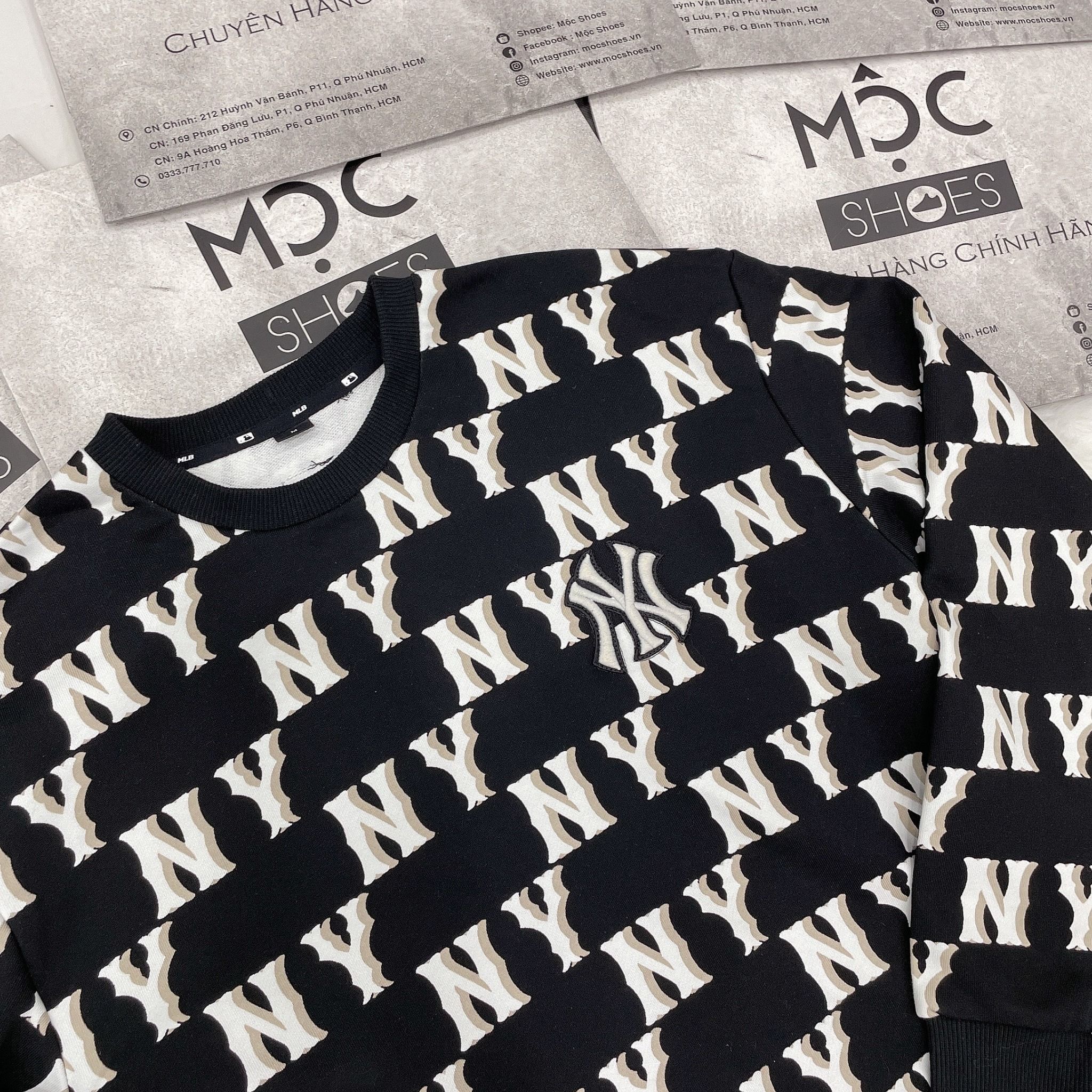 1181 - HÀNG CHÍNH HÃNG - ÁO SWEATER MLB MONOGRAM LOGO OVERFIT NEW YORK YANKEES - ĐEN - CODE: 3AMTM0231