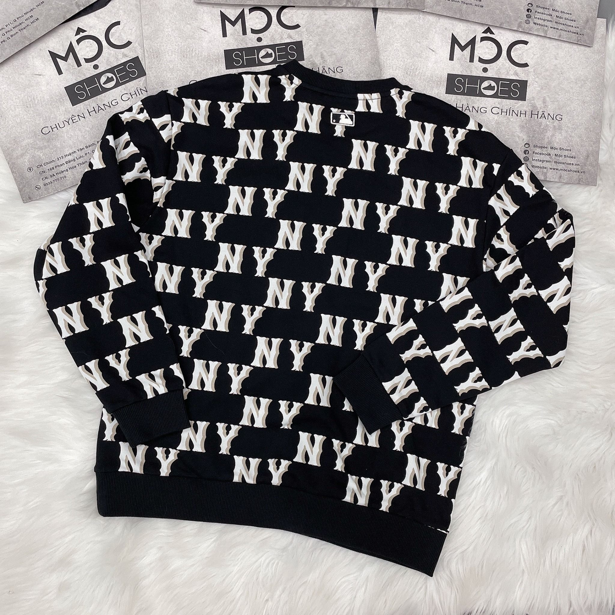 1181 - HÀNG CHÍNH HÃNG - ÁO SWEATER MLB MONOGRAM LOGO OVERFIT NEW YORK YANKEES - ĐEN - CODE: 3AMTM0231