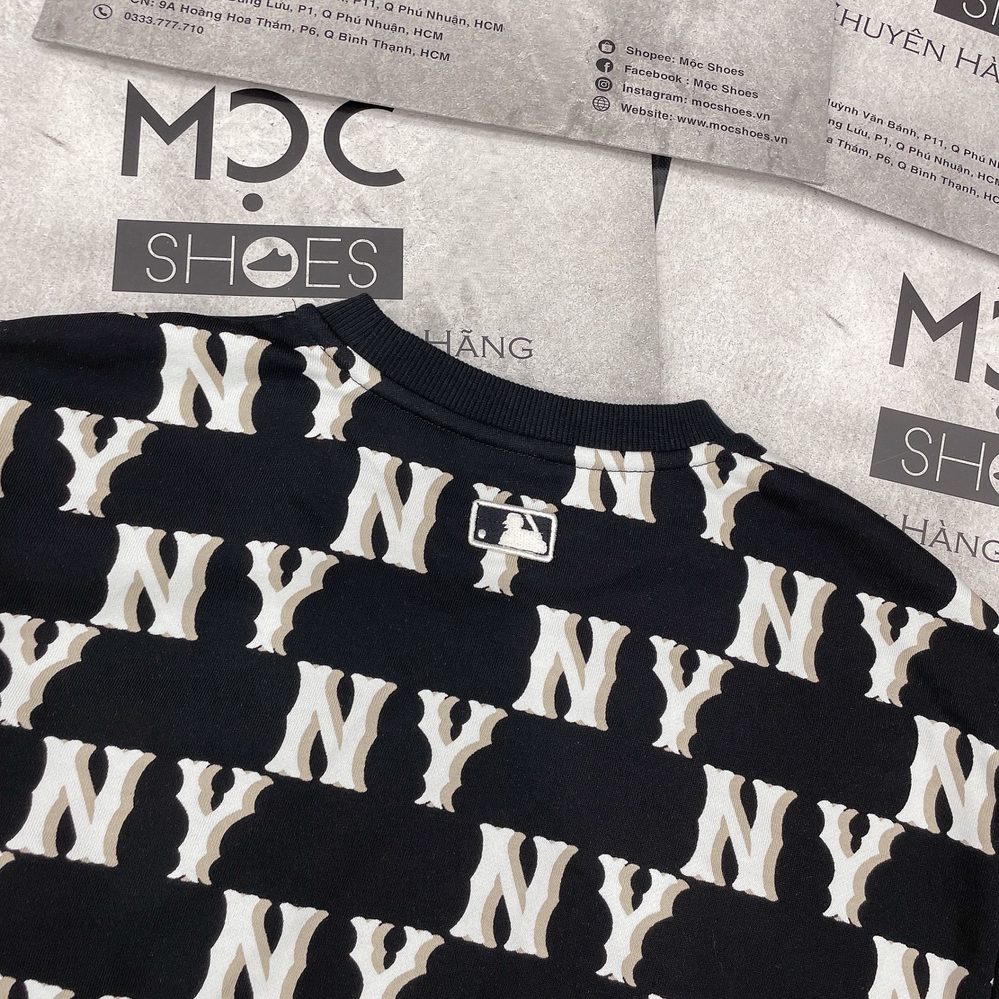 1181 - HÀNG CHÍNH HÃNG - ÁO SWEATER MLB MONOGRAM LOGO OVERFIT NEW YORK YANKEES - ĐEN - CODE: 3AMTM0231