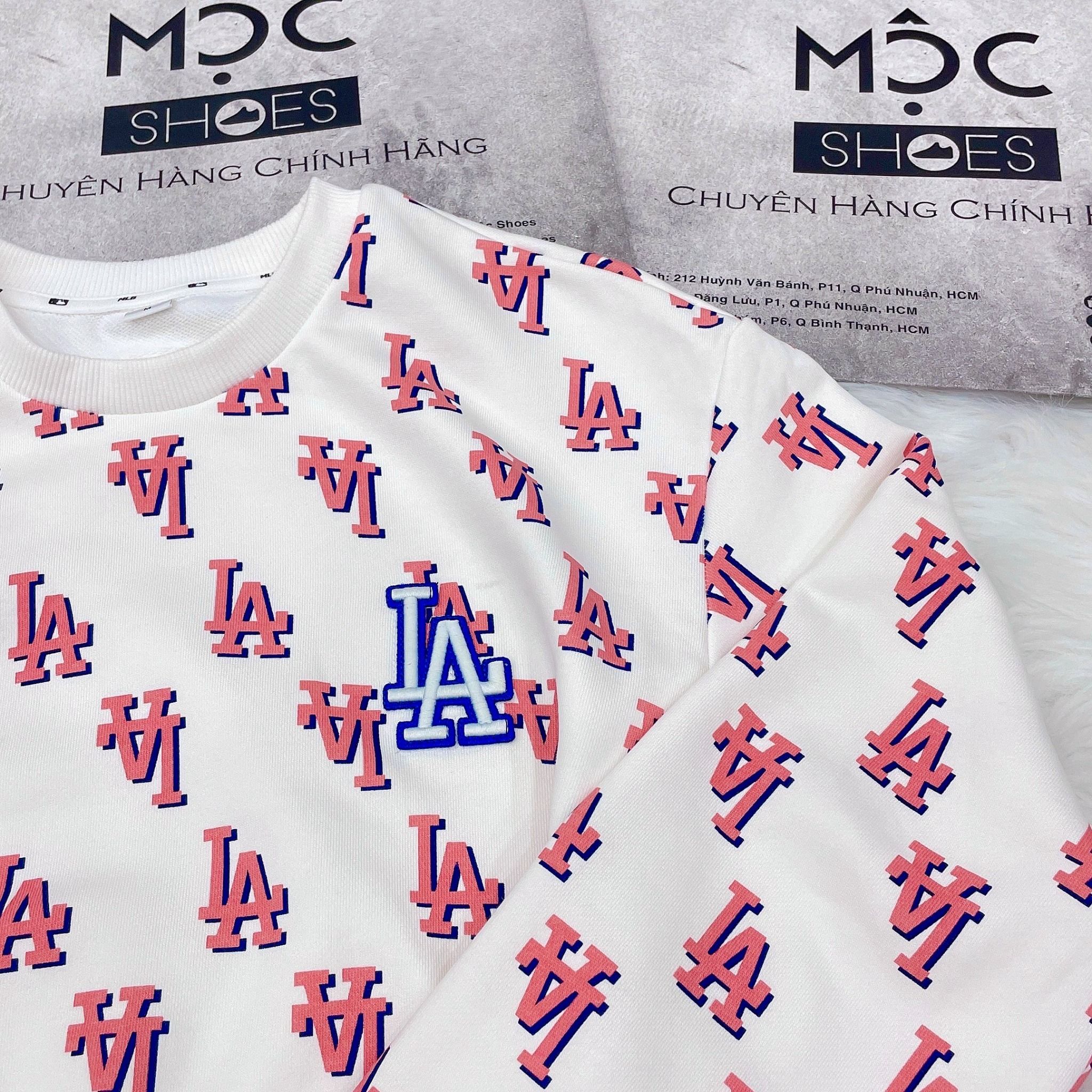 1179 - HÀNG CHÍNH HÃNG - ÁO SWEATER MLB MONOGRAM LOGO OVERFIT LA DODGERS - TRẮNG KEM - CODE: 3AMTM0231