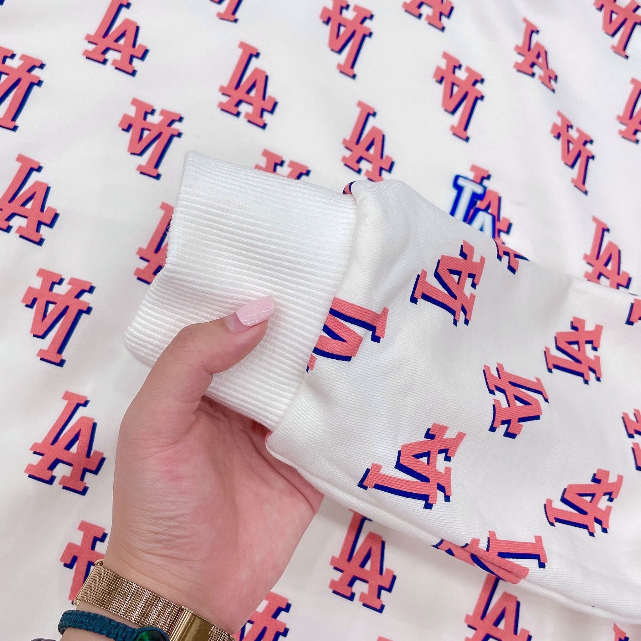 1179 - HÀNG CHÍNH HÃNG - ÁO SWEATER MLB MONOGRAM LOGO OVERFIT LA DODGERS - TRẮNG KEM - CODE: 3AMTM0231